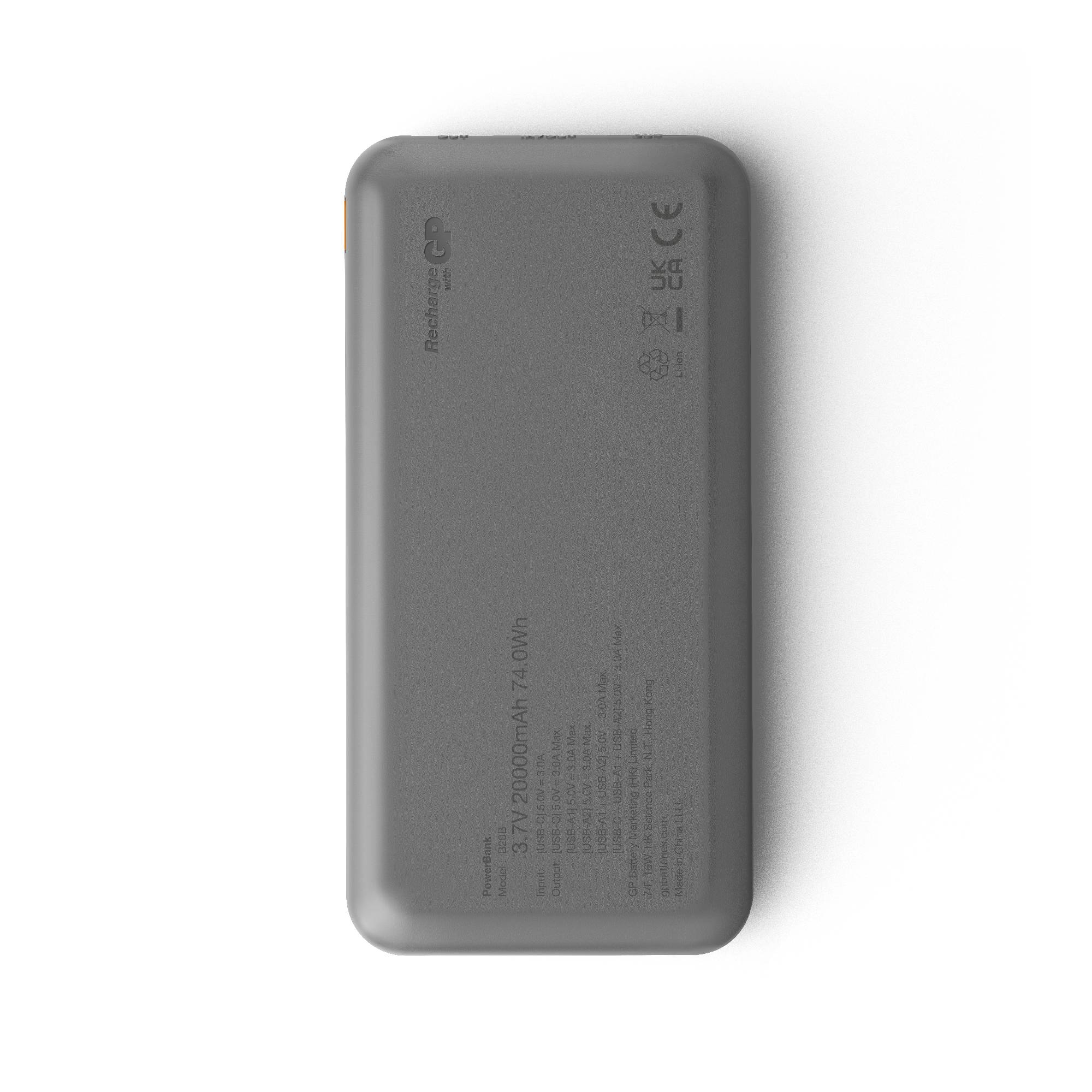 Eine graue Powerbank von oben gesehen. Sie hat eine Kapazität von 20.000 mAh und es sind verschiedene Zertifizierungslogos sichtbar.