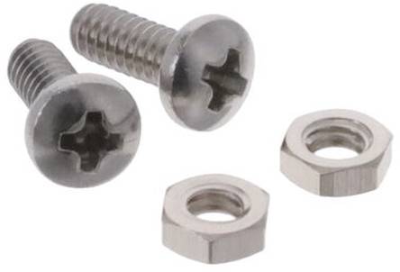 Ein schwarzer elektronischer Stecker mit parallelen Metallstiften und rechteckigem Profil, typischerweise in Computern oder elektronischen Geräten verwendet.
