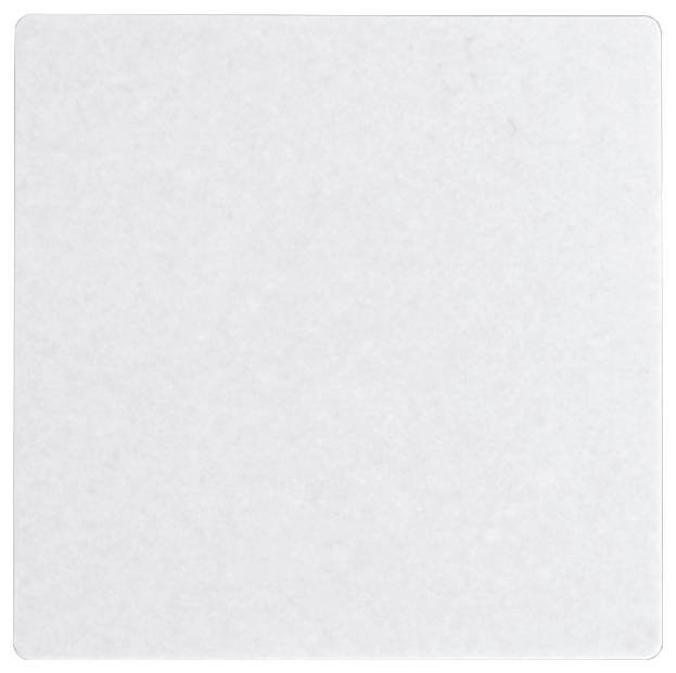 Ein schlichtes, weißes quadratisches Tuch mit abgerundeten Ecken.