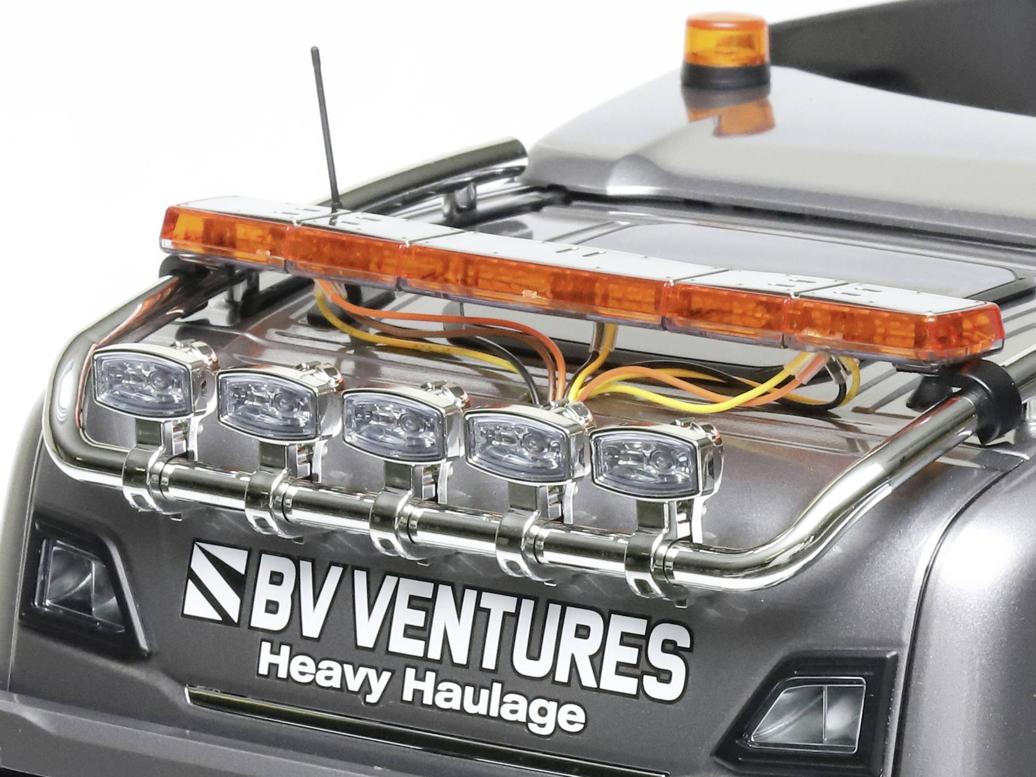 Tamiya 56376-600 Scania 8x4/4 1:14 Elektro RC Modell-LKW Bausatz