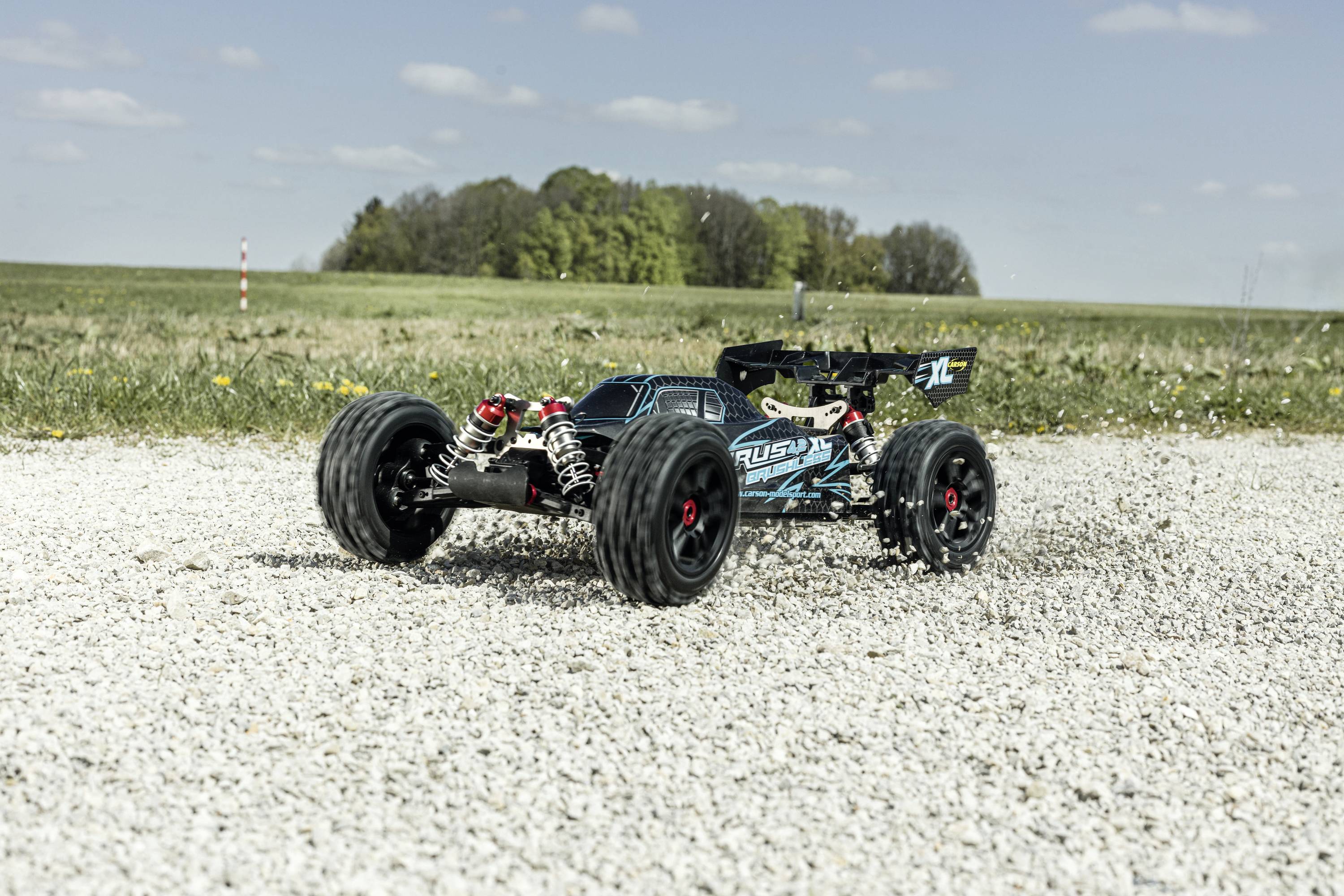 Carson Modellsport Virus 4.2 XL Schwarz, Türkis 1:8 RC Modellauto Elektro Buggy 100% RtR 2,4GHz inkl. Akku, Ladegerät und