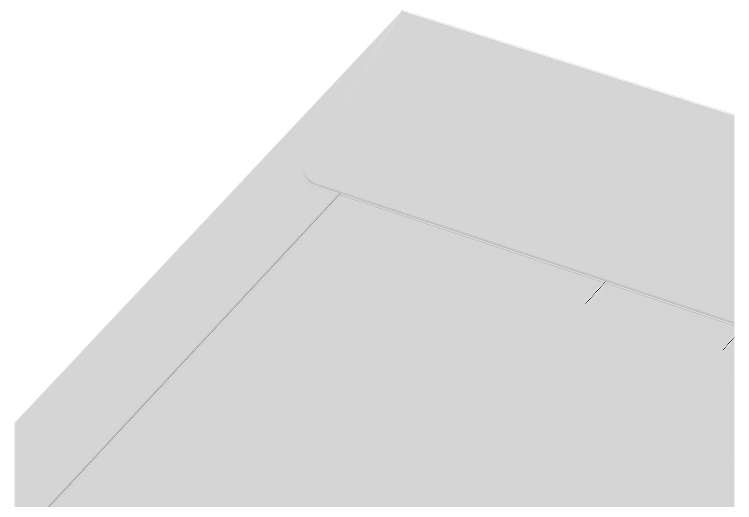 Eine Ecke eines weißen Briefumschlags, in einer Nahaufnahme gezeigt, die seinen Verschluss und saubere Kanten auf einem einfarbigen Hintergrund hervorhebt.
