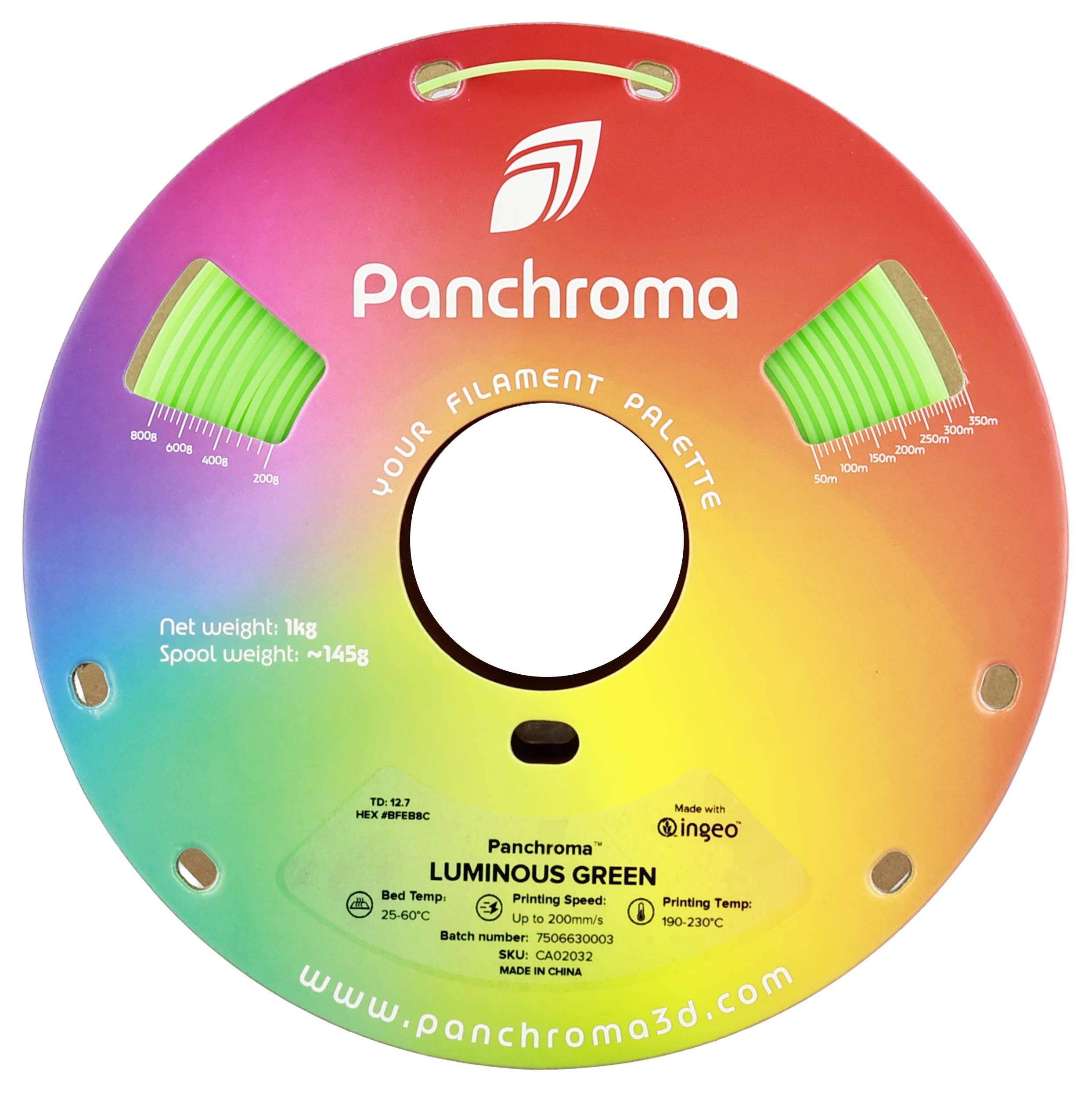 Eine runde Filamentrolle mit Farbverlauf von Rosa über Rot, Grün, Blau, Lila, beschriftet mit 'Panchroma Luminous Green'.