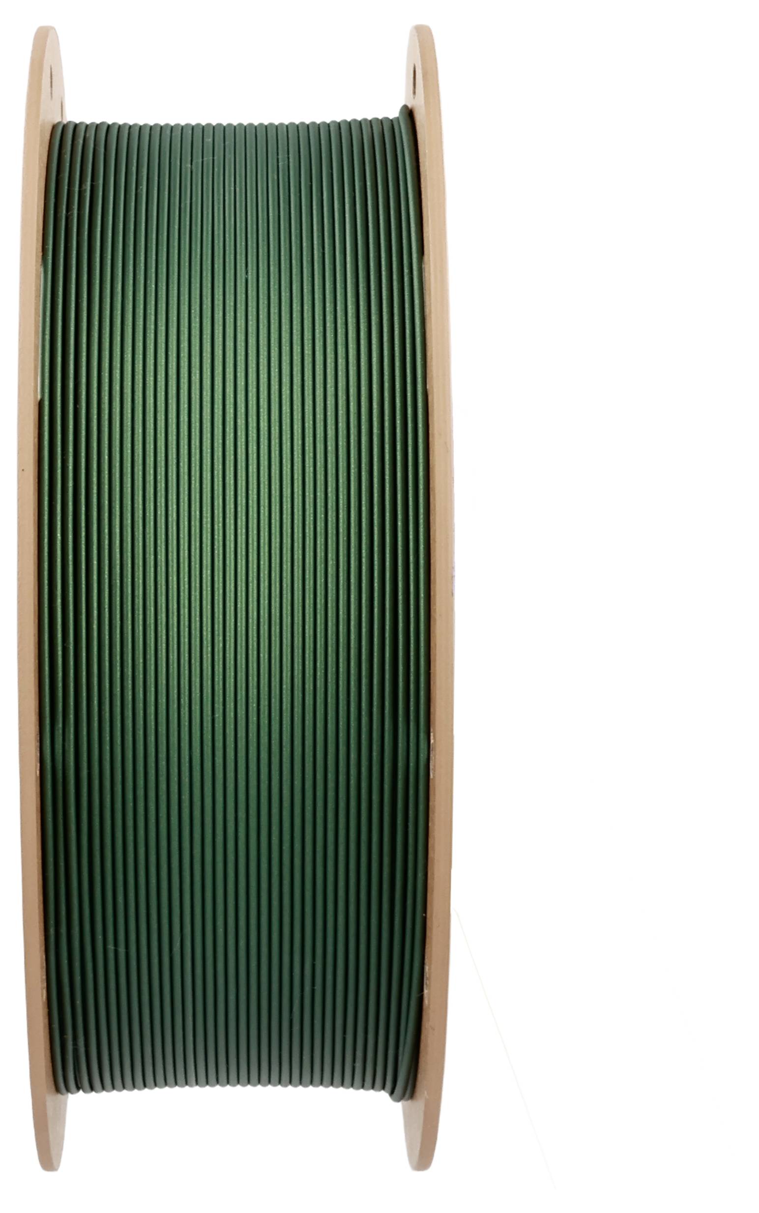 Grüne Filamentrolle für 3D-Drucker auf Spule in Seitenansicht.