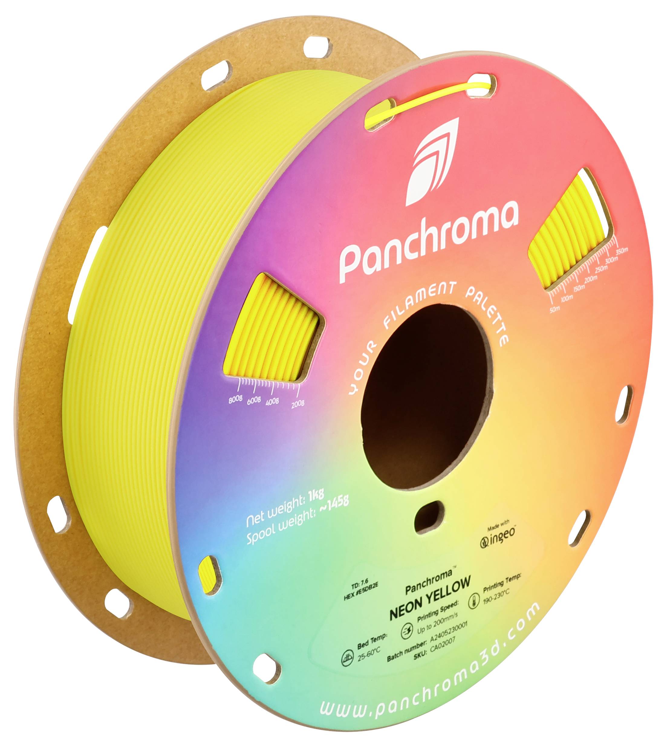 Gelbe Filament-Spule mit Regenbogen-Etikett von Panchroma. Enthält 1 kg, Gesamtgewicht 1,455 kg. Text auf Etikett: 'Panchroma Neon Yellow'.