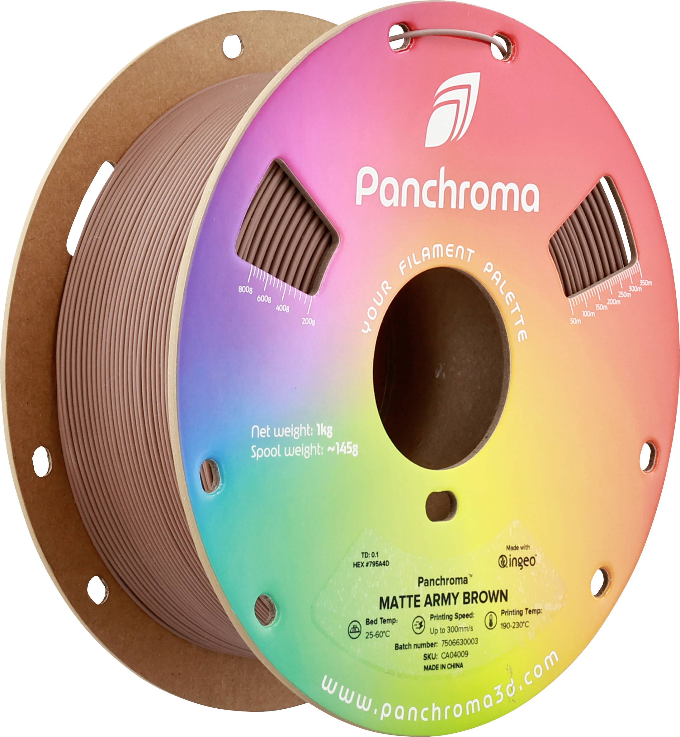 Rolle mit 3D-Drucker-Filament, Farbe 'Matte Army Brown', Gewicht 1 kg, auf buntem Karton. Websiteschriftzug: www.panchroma3d.com.
