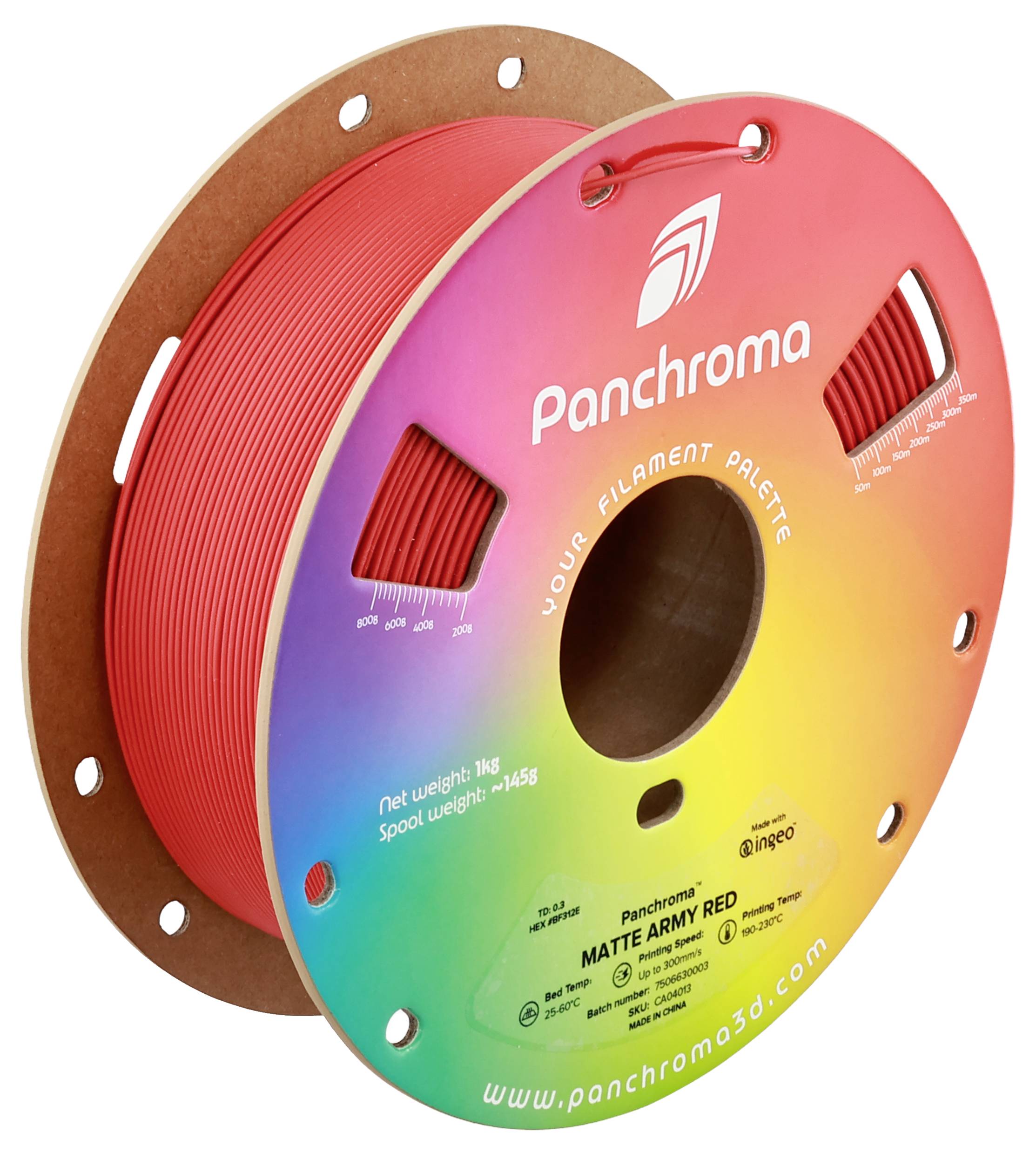 Eine rote 3D-Drucker-Filamentspule von Panchroma, matt, mit einem Gewicht von 1 kg. Verpackung zeigt ein Regenbogendesign.