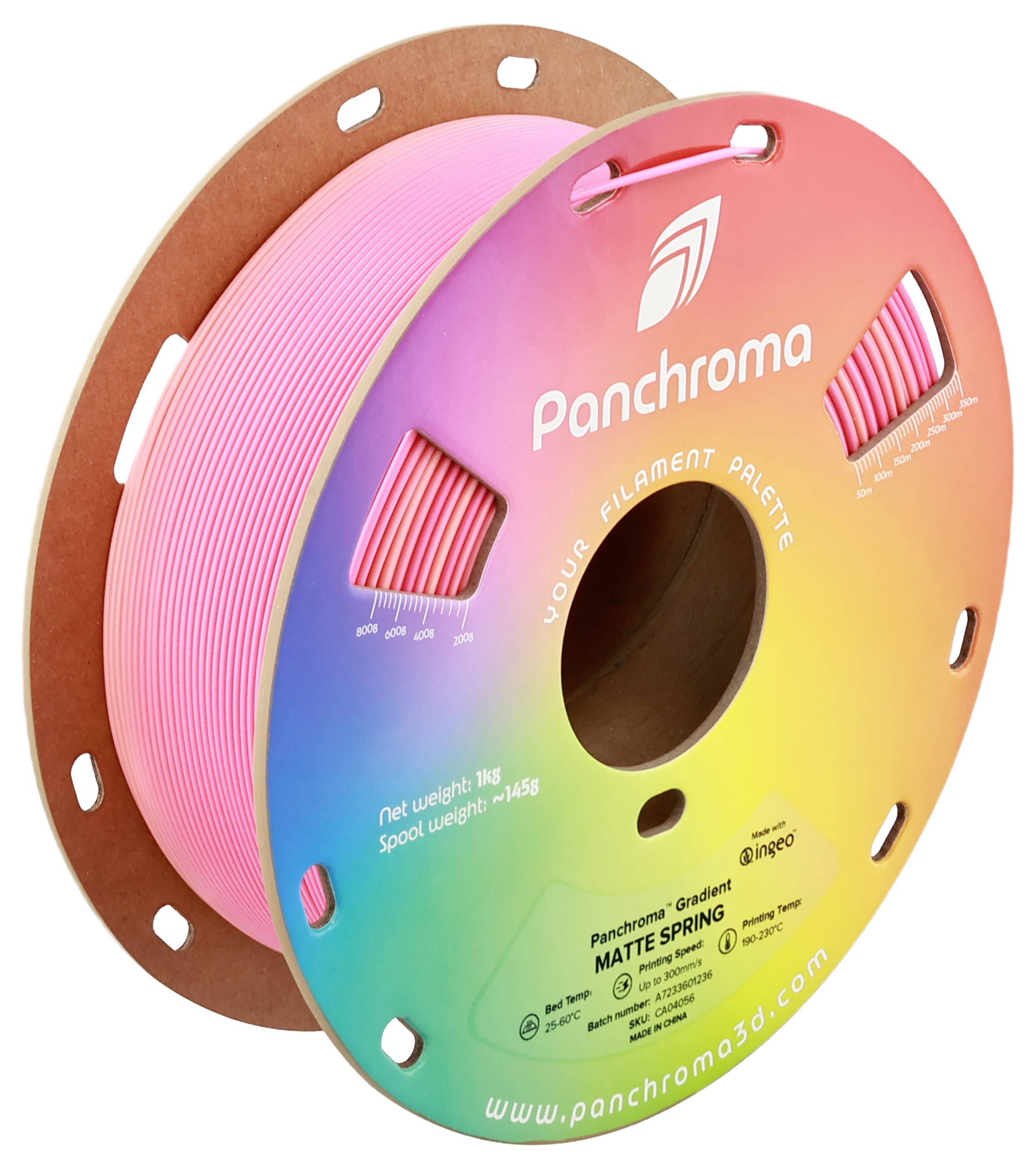 Eine Spule von 3D-Druckfilament in rosa, Marke Panchroma, mit Regenbogendesign auf der Verpackung.