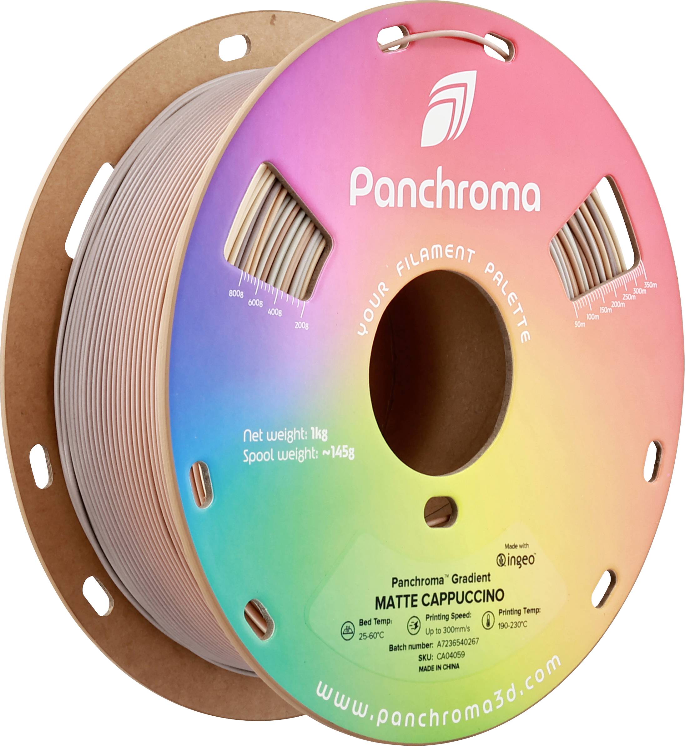 Eine Spule mit 3D-Druckfilament in der Farbe Matte Cappuccino von Panchroma. Die Verpackung zeigt einen Regenbogenverlauf.