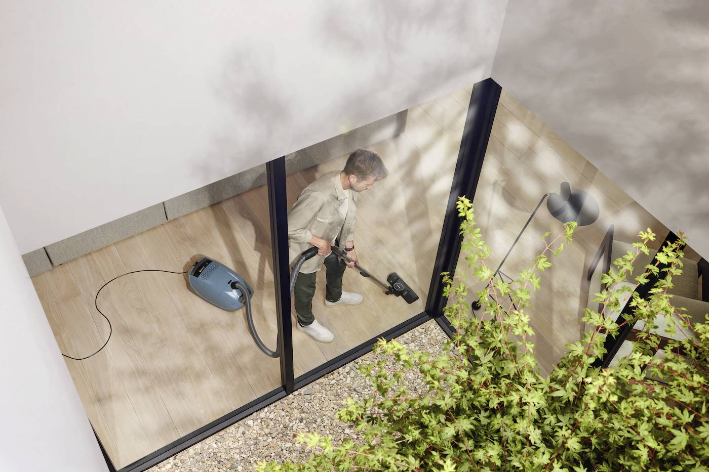 Miele Guard M1 Flex Staubsauger mit Beutel 890 W