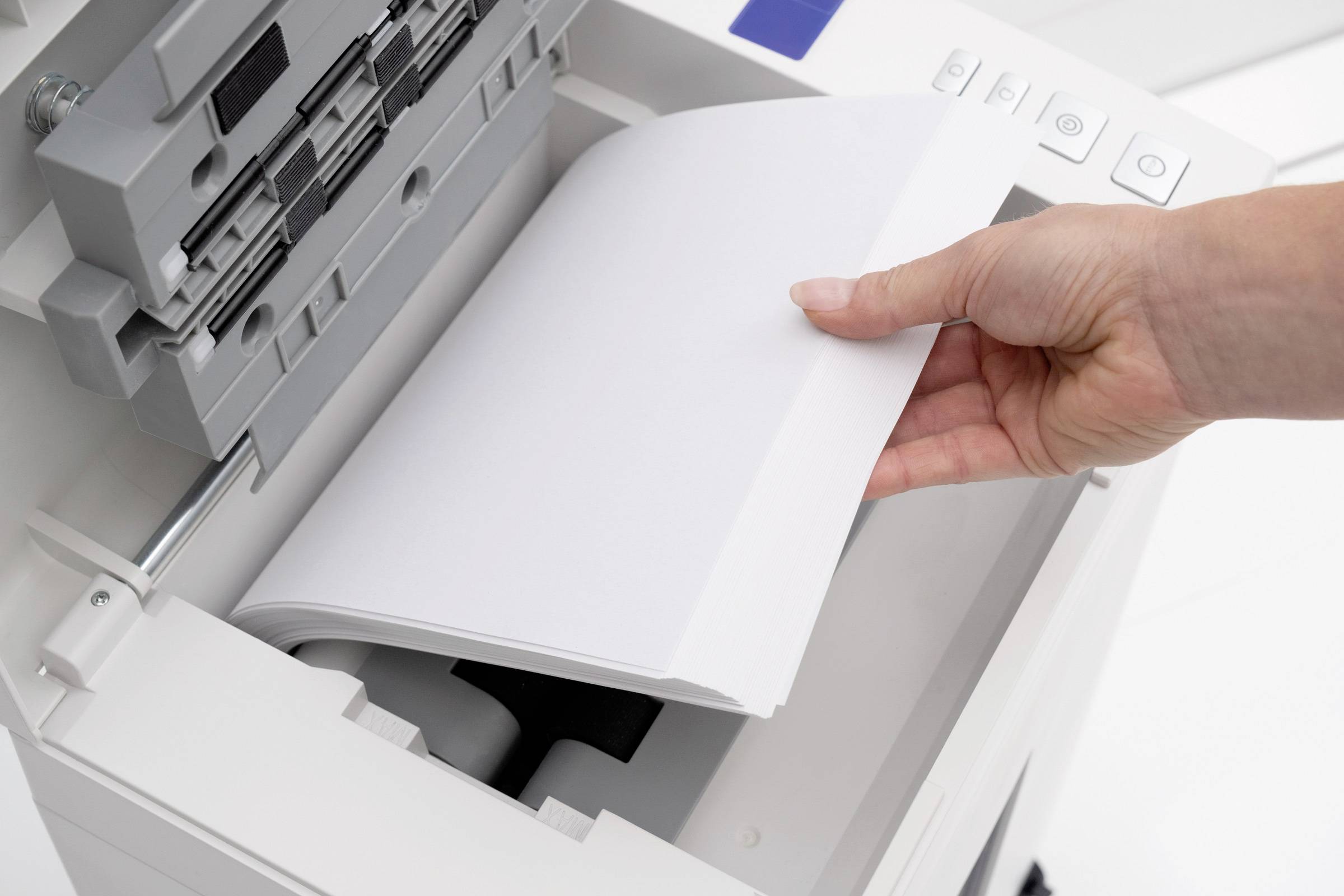 Ideal Office Auto-Feed-Aktenvernichter IDEAL Shredcat 8292 CC 4x10mm Aktenvernichter 200 Blatt Partikelschnitt 4 x 10mm P-4 26l