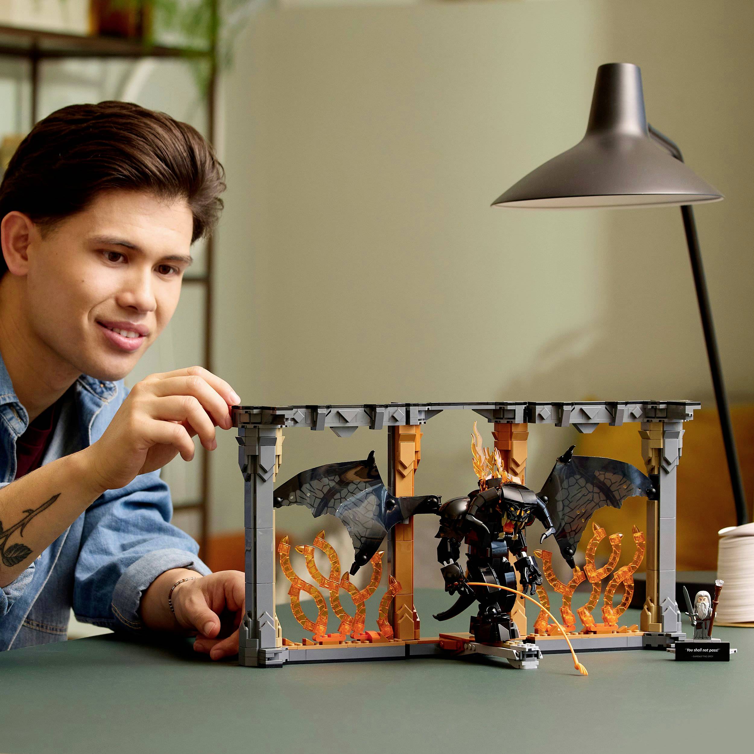 10367 LEGO® ICONS™ Der Herr der Ringe: Balrog Bücherstütze
