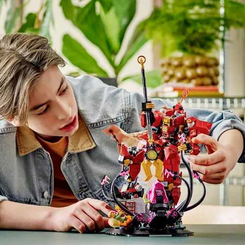 71846 LEGO® NINJAGO Der Feuerritter-Mech 71846 LEGO® NINJAGO Der Feuerritter-Mech