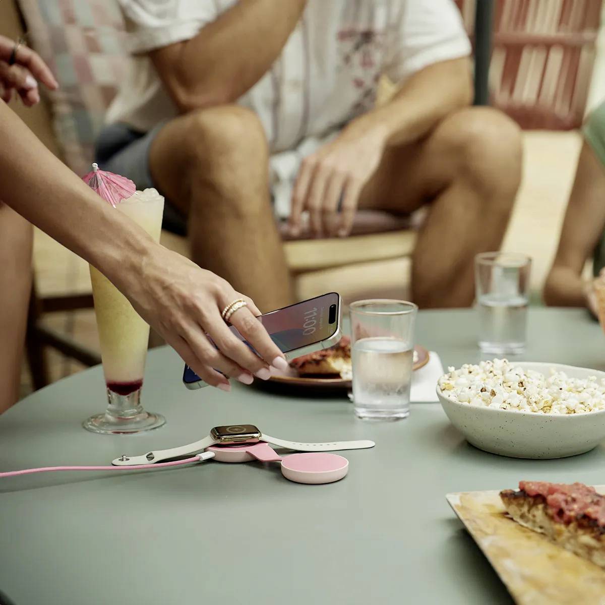 Twelve South Induktions-Ladegerät TS-2431 TS-2431 Ausgänge USB-C® Pink