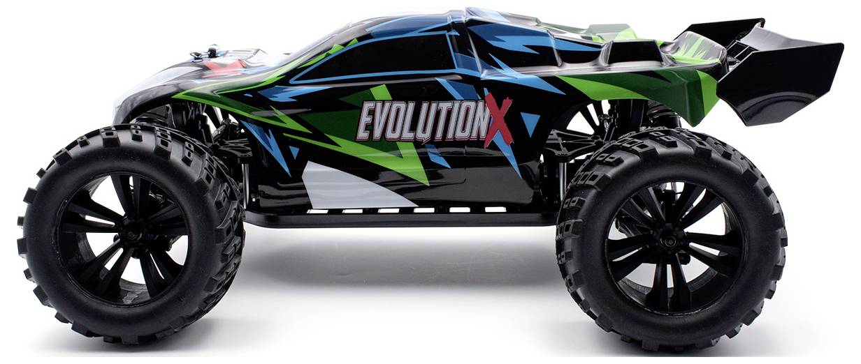 Spielzeugauto mit großen Reifen und buntem Blitz-Design, seitliche Ansicht. Aufschrift 'Evolution X' in der Mitte.