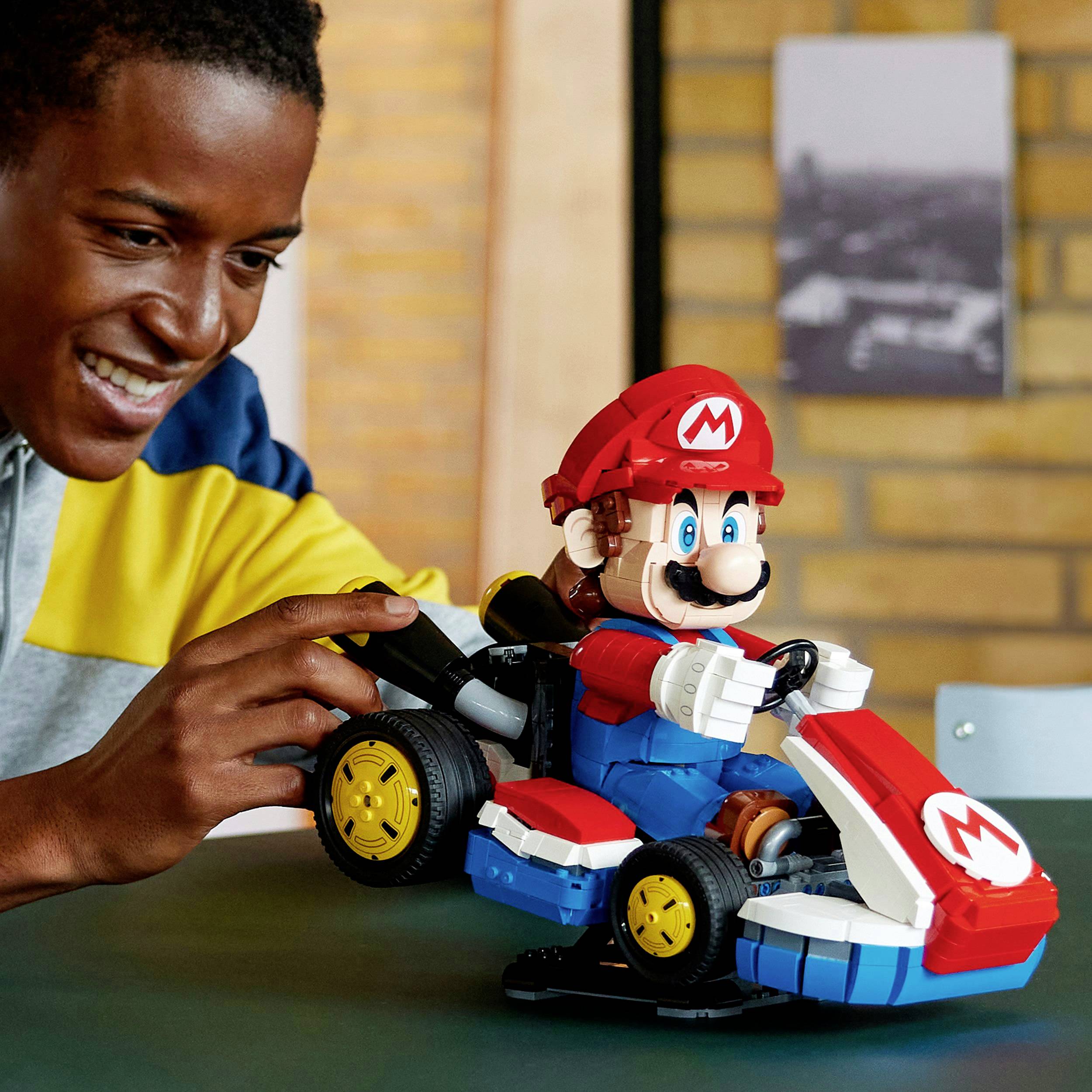 72037 LEGO® Super Mario™ Mario Kart: Mario & Standard-Kart