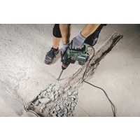 Metabo MHE 4 SDS-Plus-Meißelhammer 1050 W inkl. Koffer, mit Zubehör Metabo MHE 4 SDS-Plus-Meißelhammer 1050 W inkl. Koffer, mit Zubehör