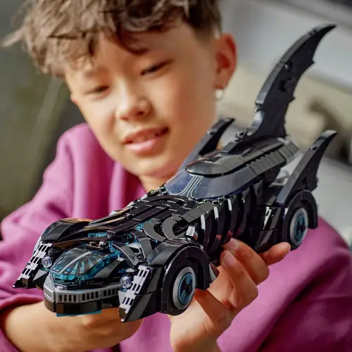 76304 LEGO® MARVEL SUPER HEROES Batman Forever™ Batmobil 76304 LEGO® MARVEL SUPER HEROES Batman Forever™ Batmobil