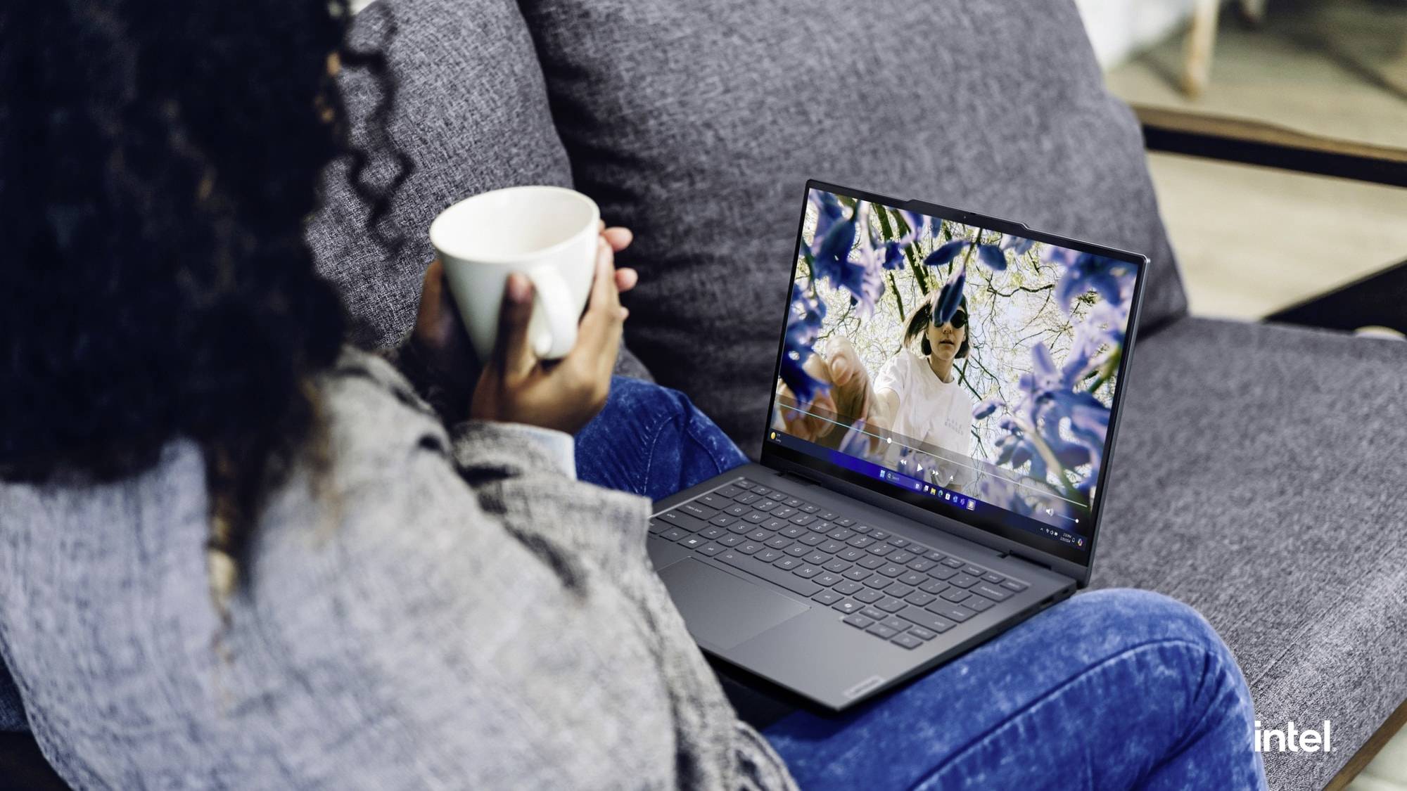 Lenovo Notebook ThinkBook 14 2-in-1 G5 35.6cm (14 Zoll) WUXGA Intel® Core™ Ultra 7 (Series 2) 255U 32GB RAM 1TB SSD Deutsch