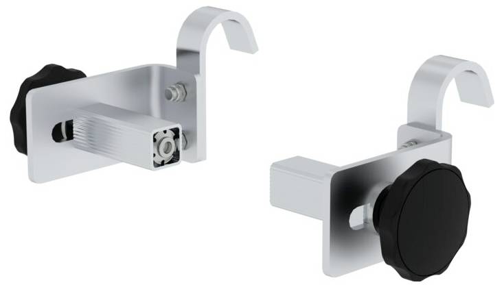 Zwei silberne Klemmhalterungen mit schwarzen Drehgriffen, die an einem rechteckigen Metallrahmen befestigt sind. Geeignet zur Sicherung.