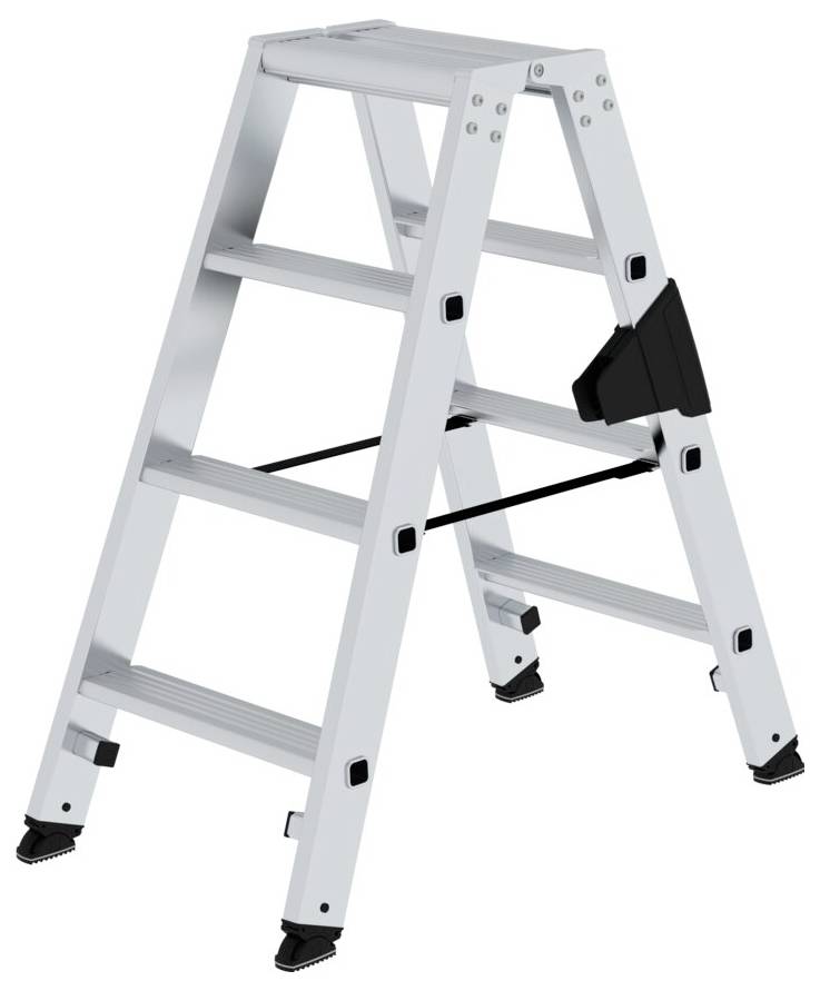 Aluminium-Stehleiter mit vier Stufen und rutschfesten Füßen, zusammengeklappt. Geeignet für Haushalts- oder leichte gewerbliche Arbeiten.