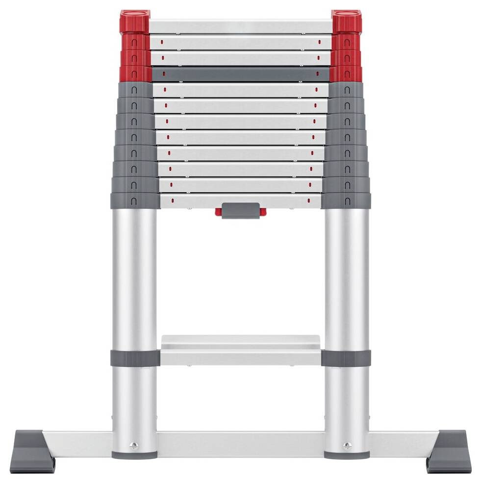 Zusammenklappbare Aluminium-Teleskopleiter in kompakter Form, silberfarben mit roten Akzenten, steht zusammengeklappt aufrecht.