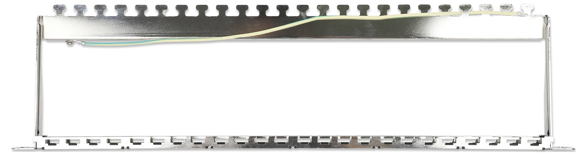 Ein Metall-Patchpanel mit einer Erdungsschiene und Kabelkanälen für die Organisation und Verbindung von Netzwerk- oder Telekommunikationskabeln.