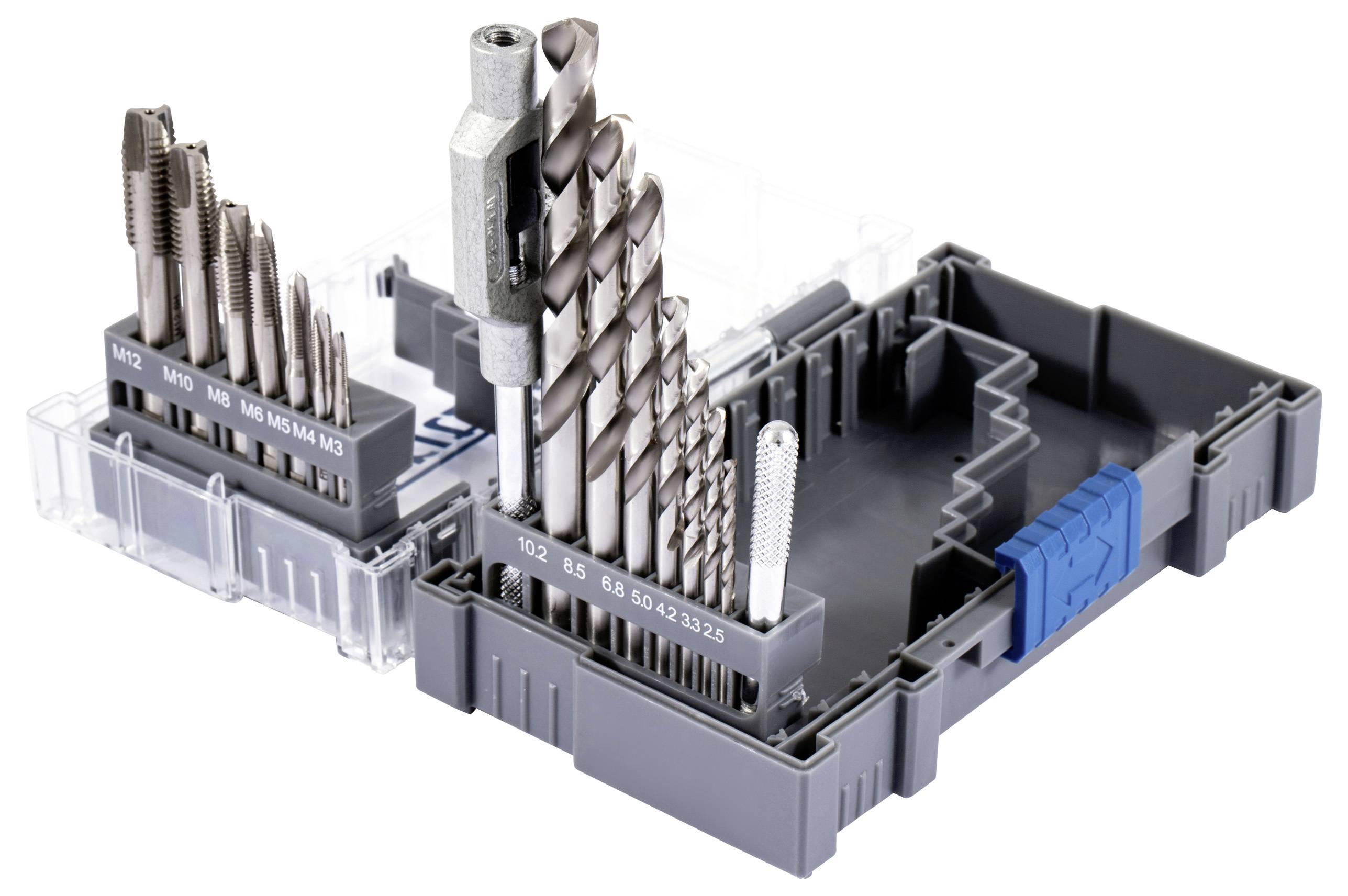 Eine Schachtel, die offen ist und einen Satz Metallbohrer und Gewindebohrer nach Größe sortiert zeigt. Die Schachtel verfügt über Fächer zur Organisation der Werkzeuge.