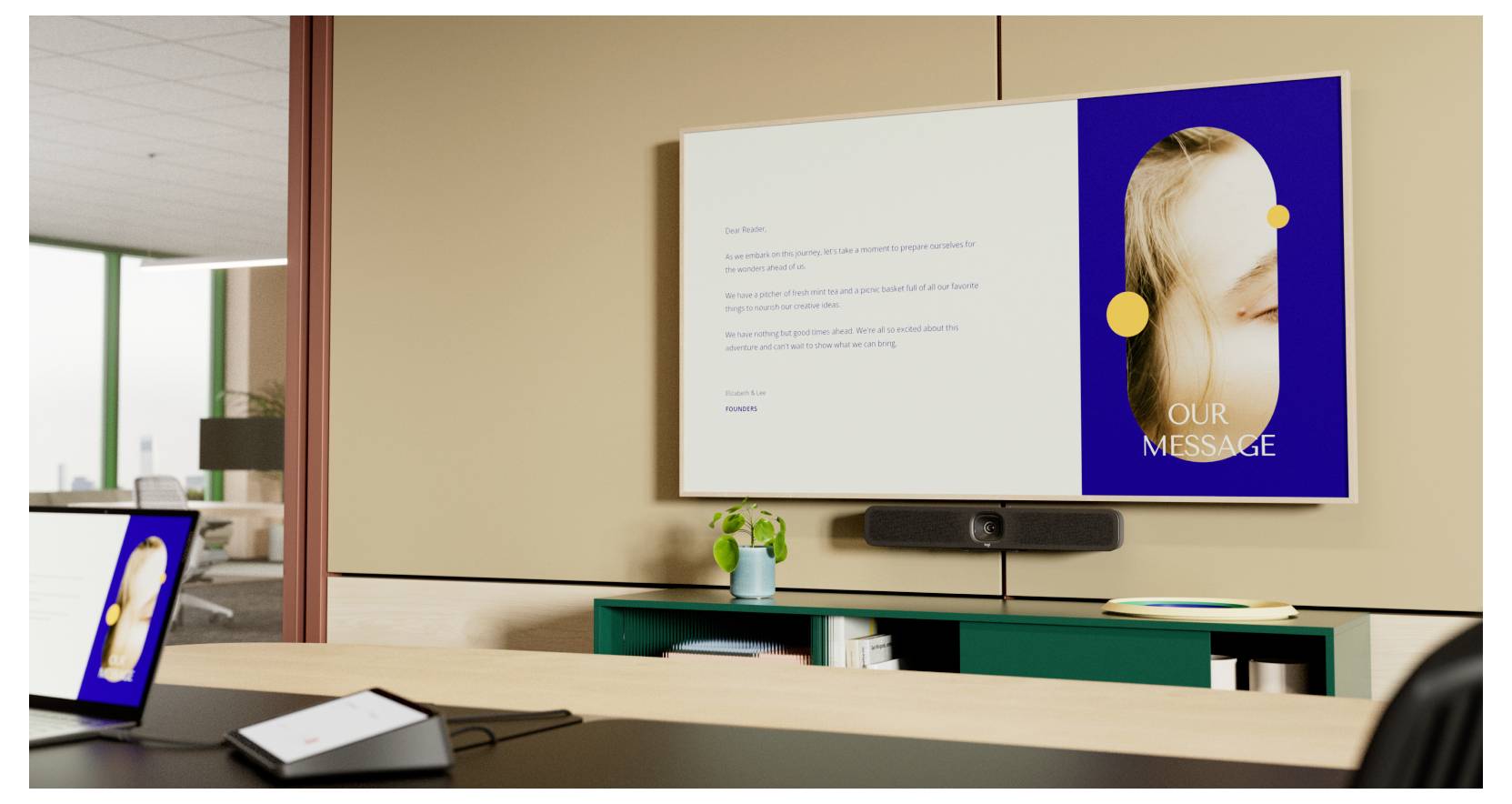 Ein moderner Büroraum mit einer beigen Wand, auf der ein Bildschirm einen Text und ein Bild mit dem Titel 