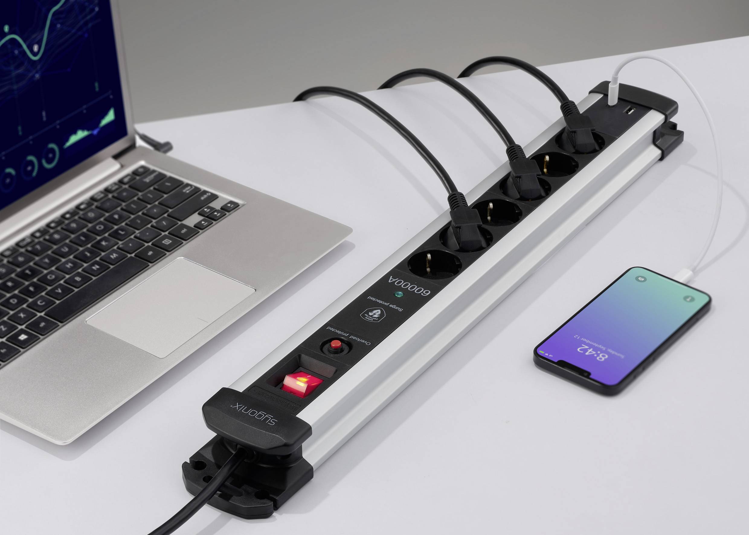 Sygonix SY-6805674 Überspannungsschutz-Steckdosenleiste 6fach Schwarz, Silver Schutzkontakt 1St.