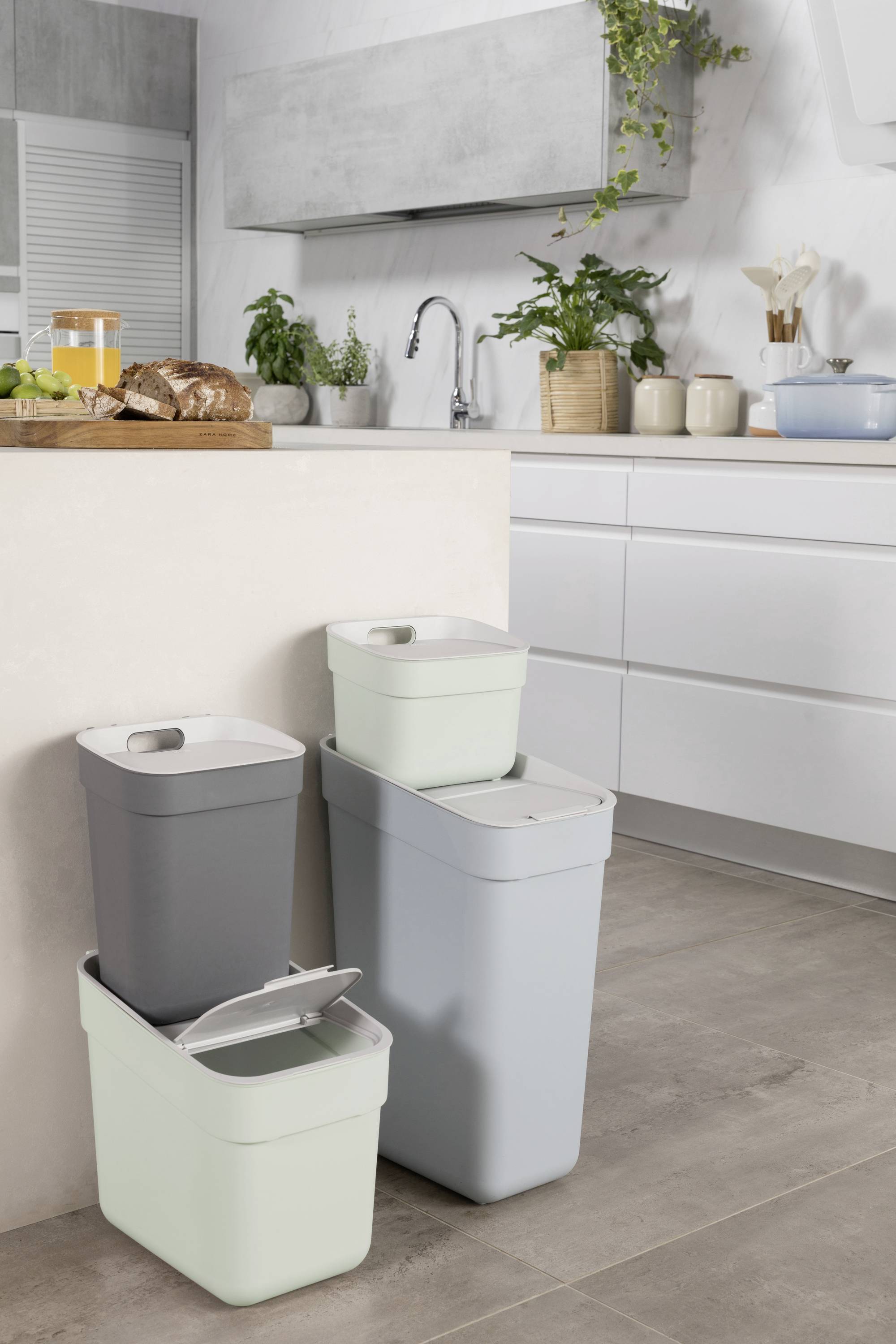 Curver READY TO COLLECT Mülleimer [10L], dunkel 251937 Mülleimer Dunkelgrün