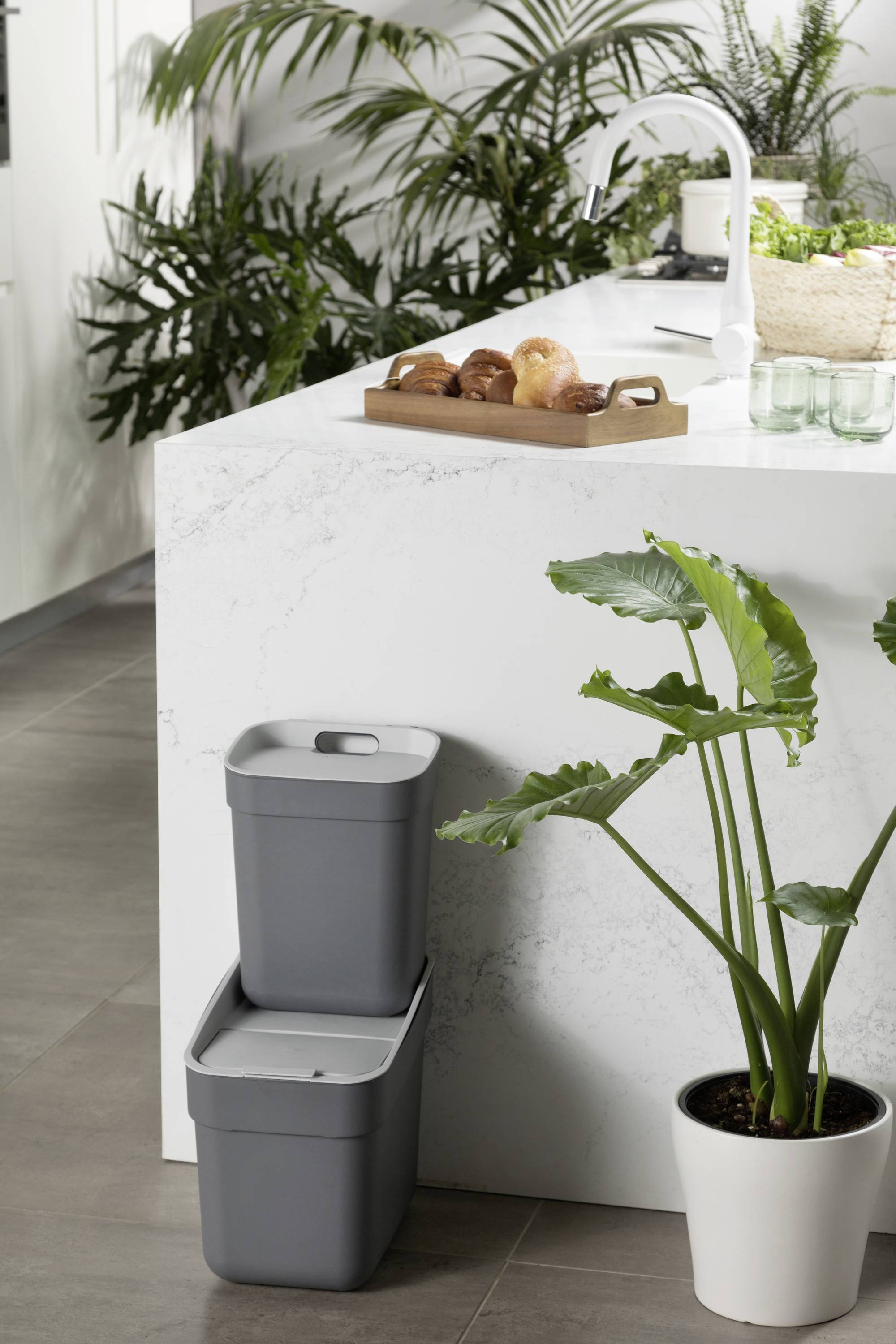 Curver 252021 Mülleimer Dunkelgrün 1St.