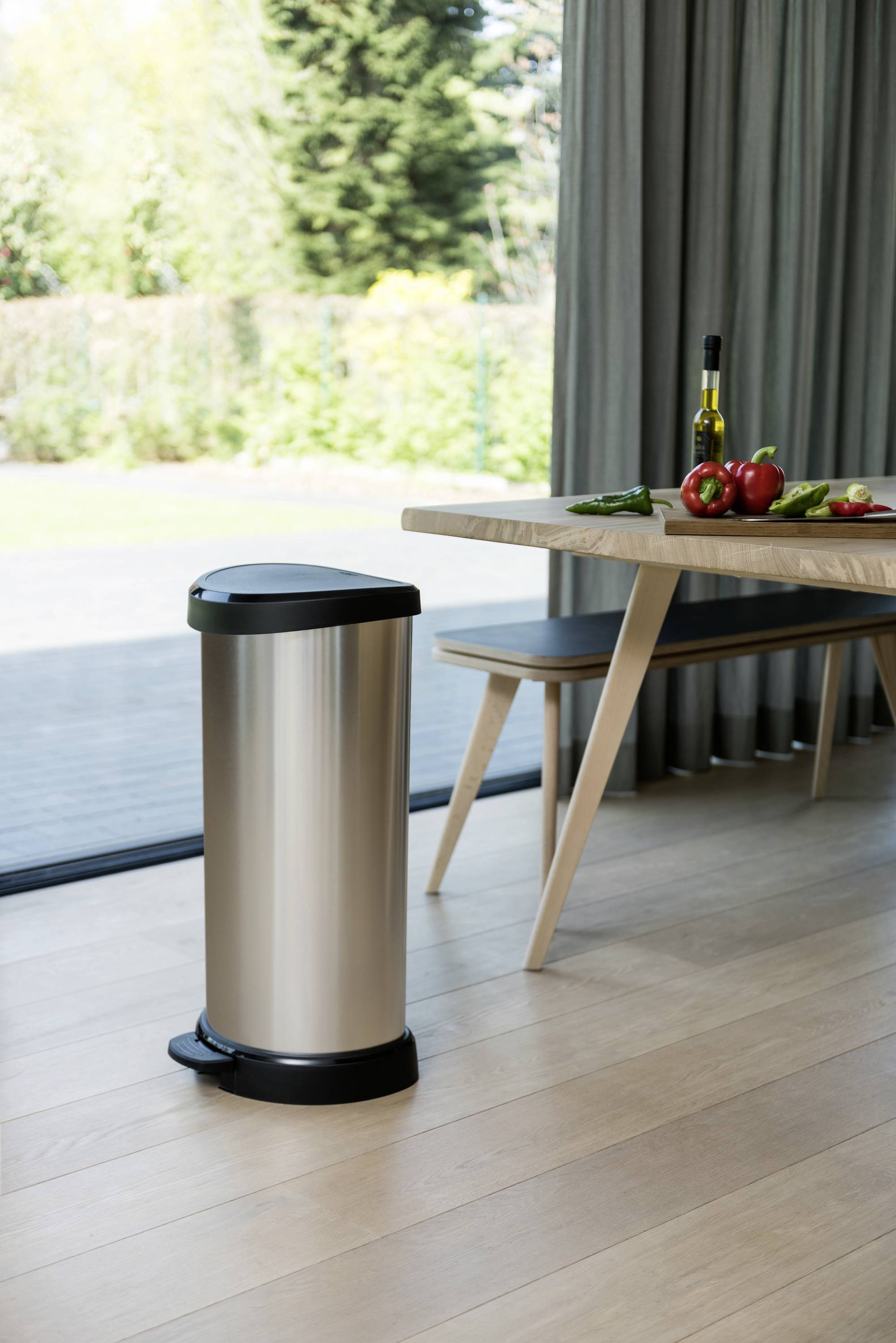 Curver E-COM - DECO bin METALLIC'S [40L] mit Pedal, silber metallic 240637 Mülleimer Silber/Edelstahl 1St.