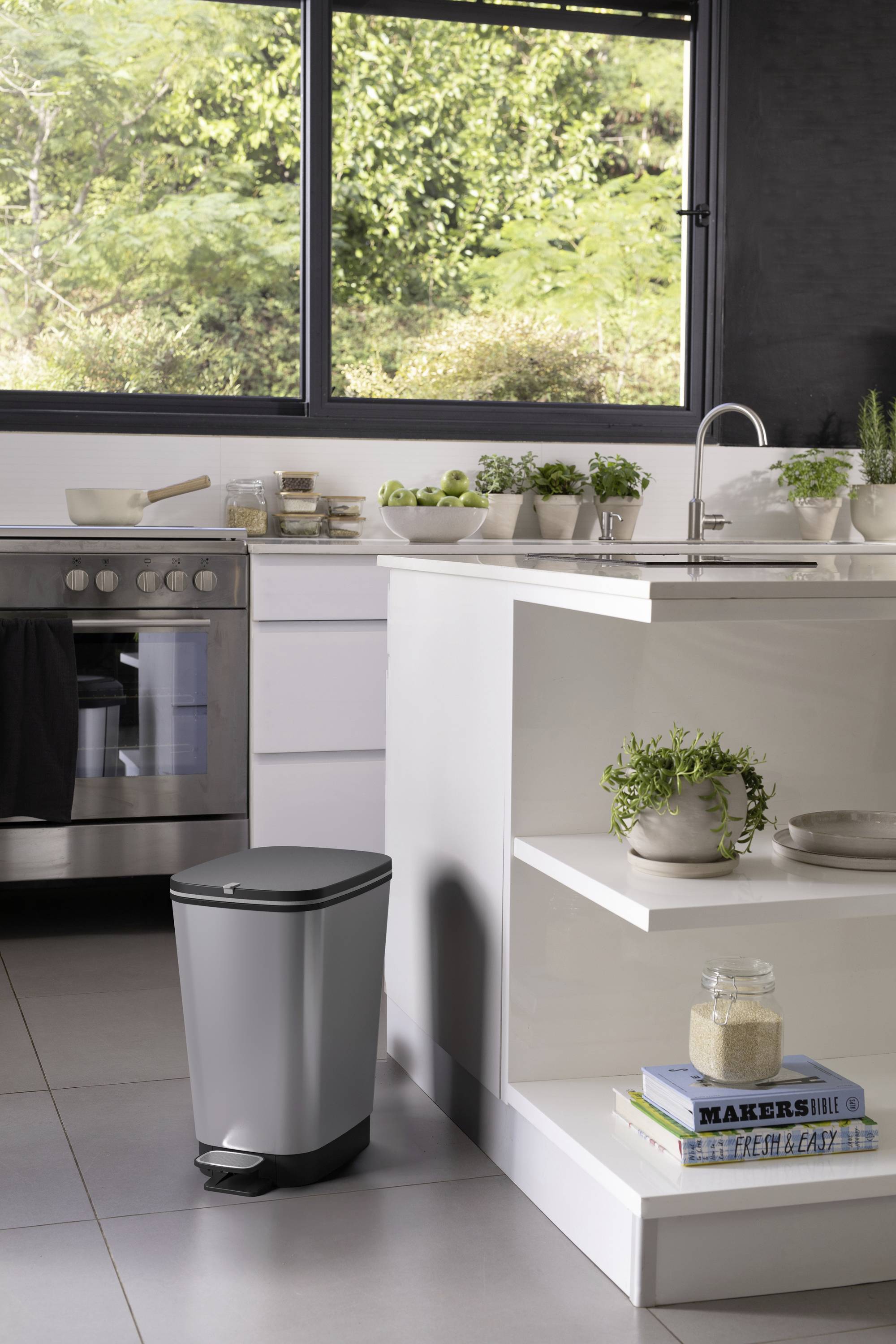 Curver CHIC BIN STYLE Abfallbehälter L [45L], silber 237241 Mülleimer Kunststoff Silber 1St.