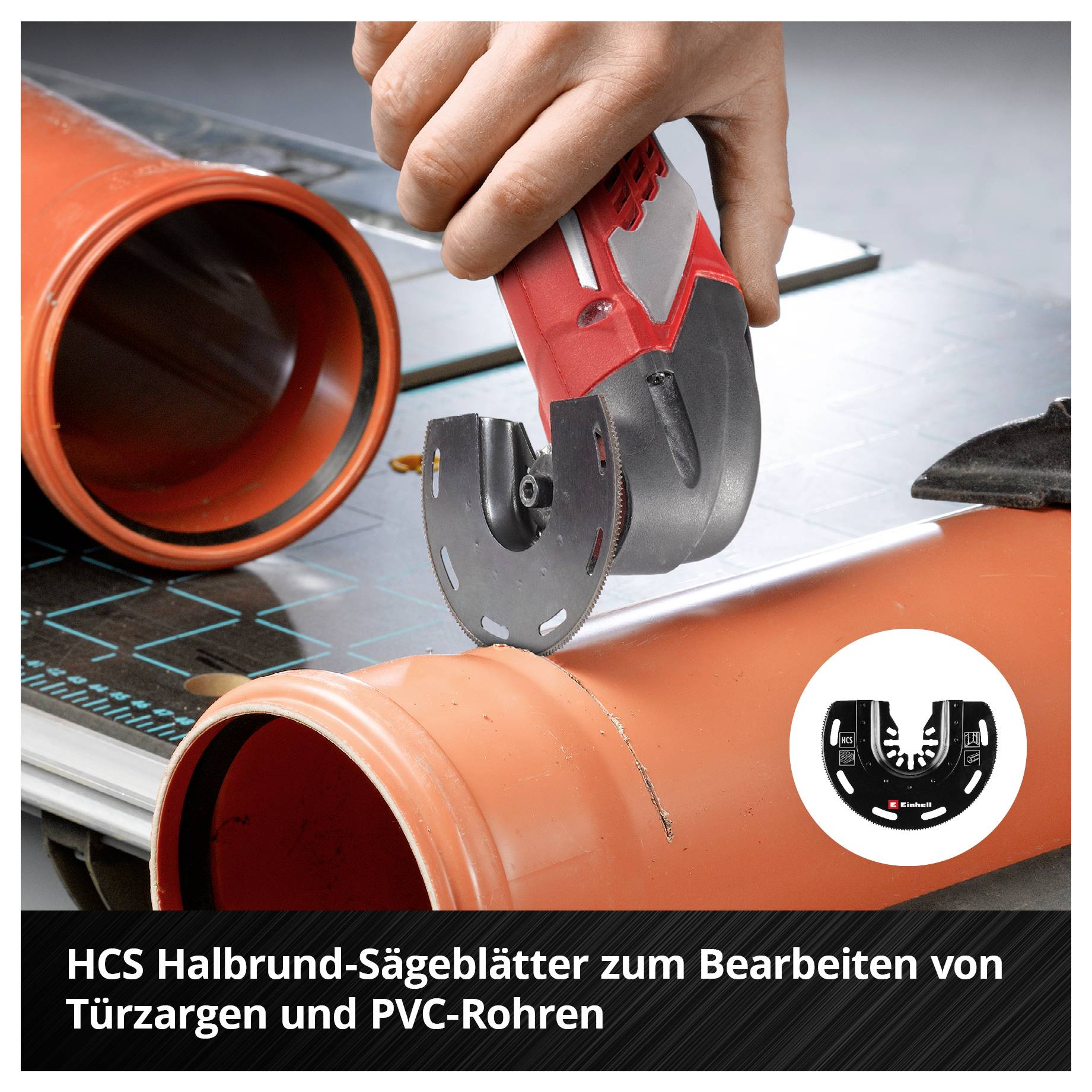 HCS Halbrund-Sägeblatt schneidet PVC-Rohr auf einer Arbeitsplatte, umgeben von weiteren Rohren.