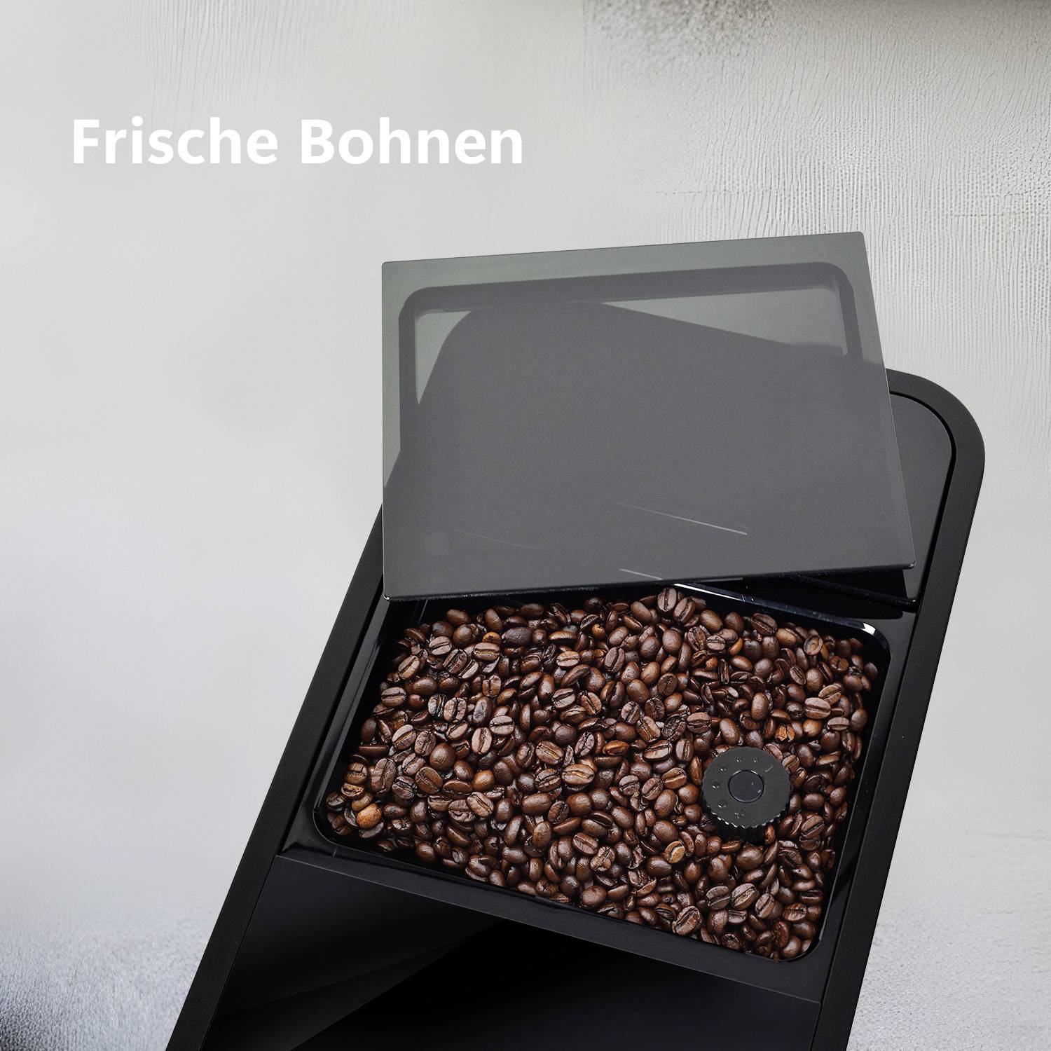 Kaffeemaschinenbehälter mit frischen Kaffeebohnen gefüllt, Deckel geöffnet. Text: 'Frische Bohnen'.