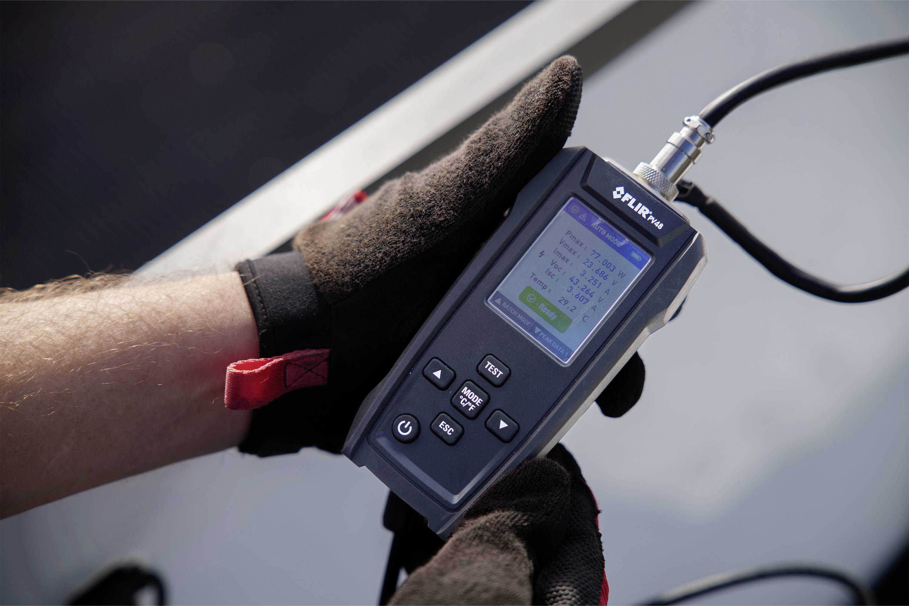 FLIR Solarpanel-Tester und I-V-Kennlinien-Tracer mit Temperaturmessungen PV48 Solar-Panel-Tester