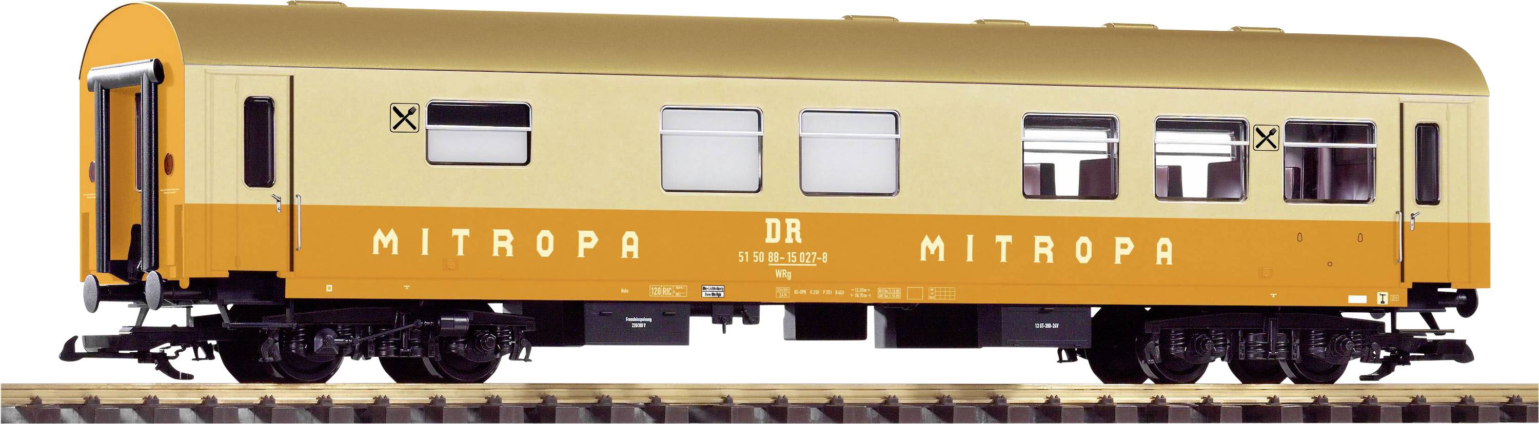 Ein Modell eines Mitropa-Schlafwagens der Deutschen Reichsbahn mit beiger und orangefarbener Lackierung auf Gleisen.