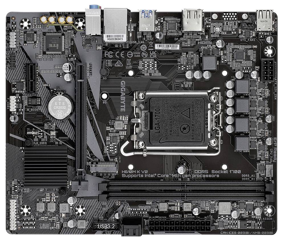 Nahaufnahme eines Computer-Motherboards mit verschiedenen Anschlüssen und Komponenten, geeignet für Intel Core Prozessoren.