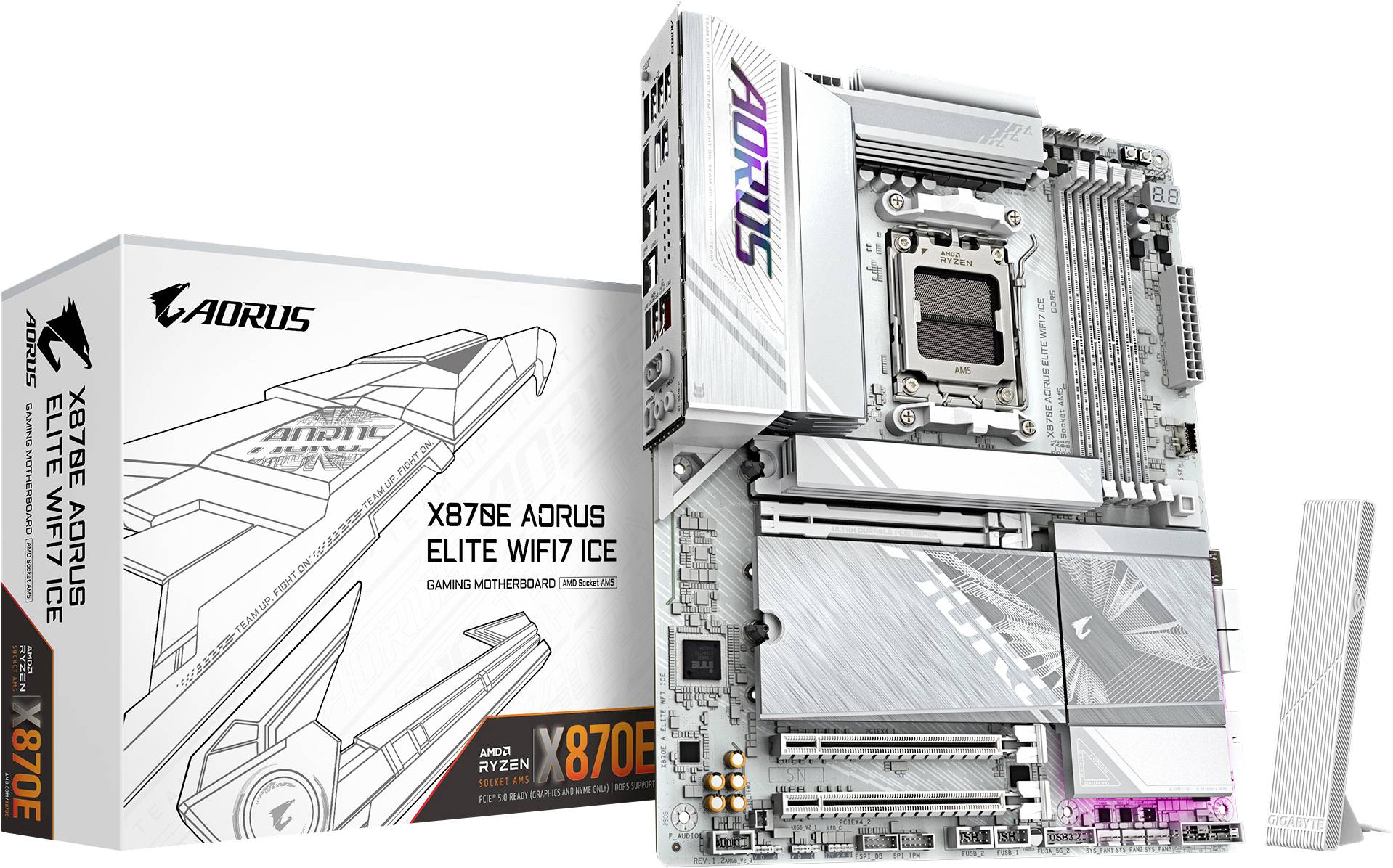 Mainboard 'X670E AORUS ELITE WIFI7 ICE' neben Verpackung. Enthält AMD Ryzen-Kompatibilität. Weißes, futuristisches Design.