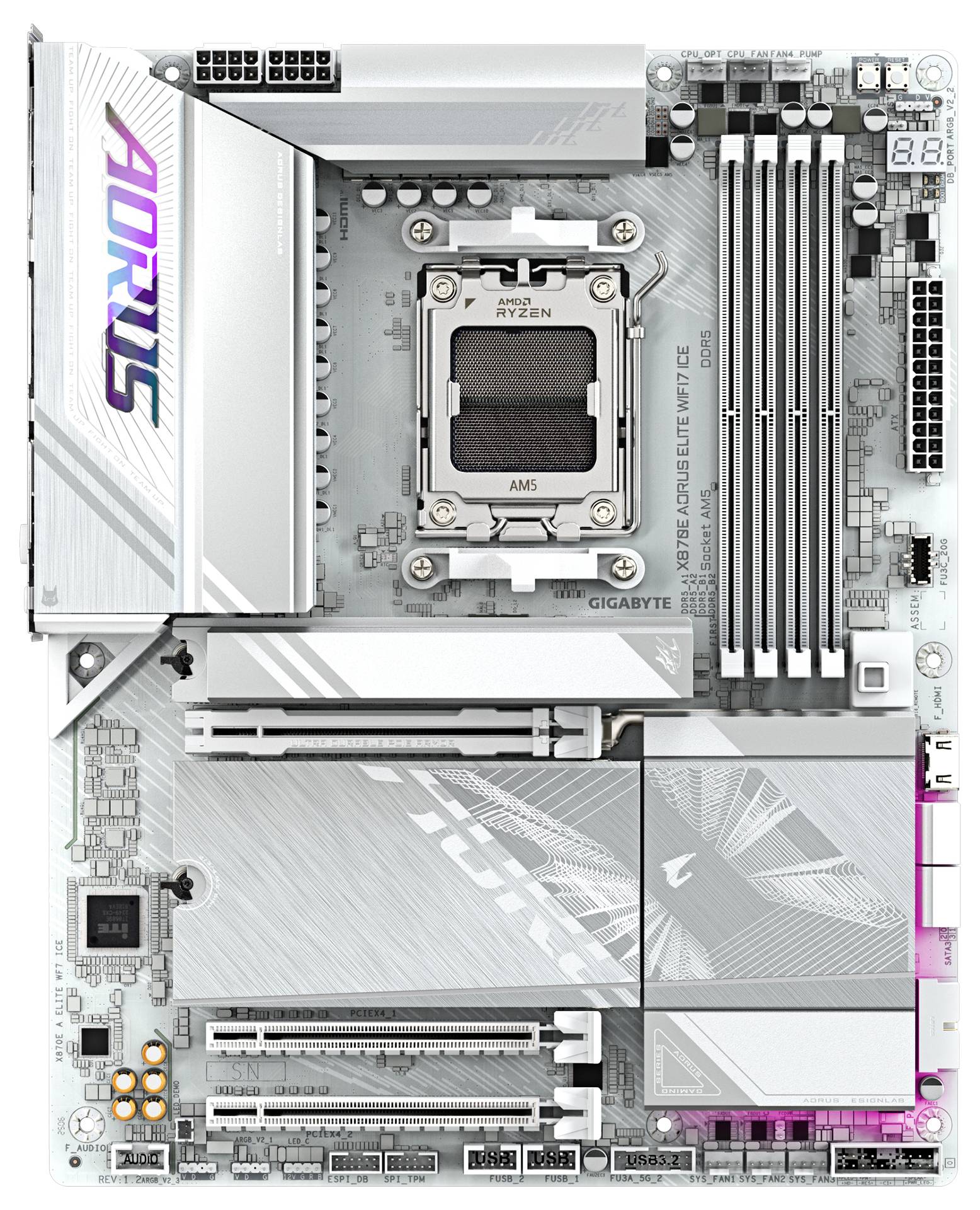 Ein silberfarbenes Mainboard mit 'Aorus'-Logo, mehrere RAM-Steckplätze, CPU-Sockel und Erweiterungssteckplätze sichtbar.