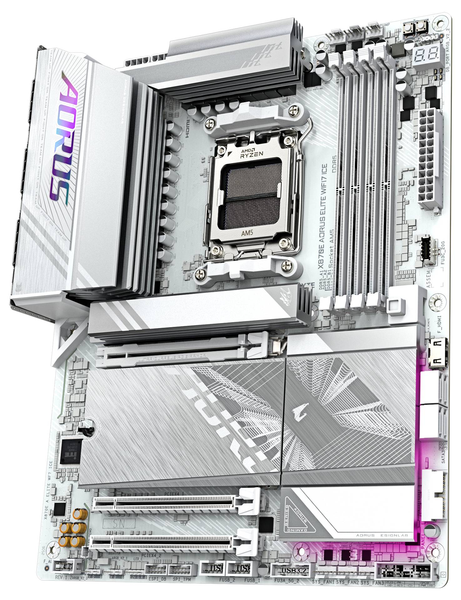 Ein silbernes Mainboard mit mehreren Speichersteckplätzen, PCIe-Steckplätzen, CPU-Sockel und leuchtendem Logo; Marke 'AORUS'.