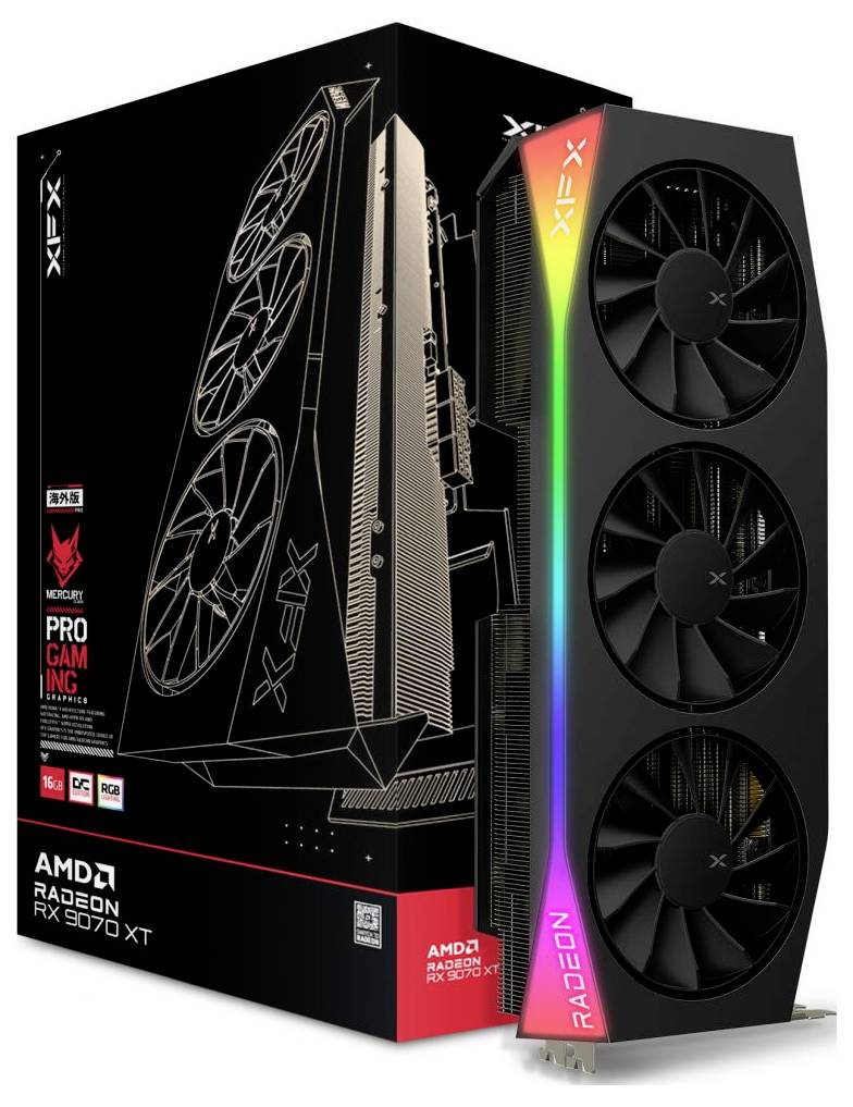 Eine schwarze XFX AMD Radeon RX 6700 XT Grafikkarte mit drei Lüftern und RGB-Beleuchtung wird aufrecht neben ihrer Verpackung präsentiert.