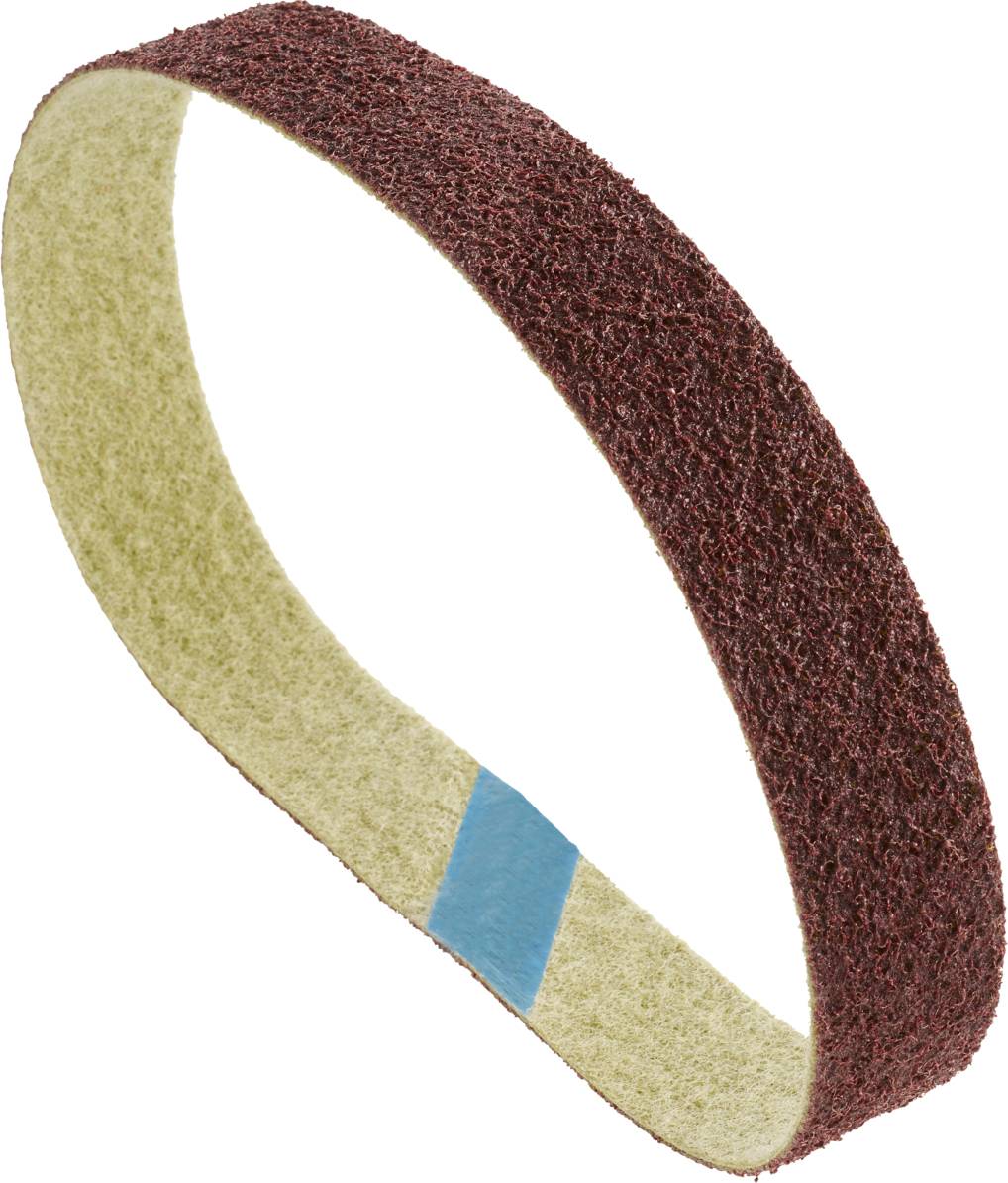 Braunes Schleifband in ovaler Form. Eine blaue Markierung unterbricht die Schleiffläche. Eignet sich zum Glätten von Oberflächen.