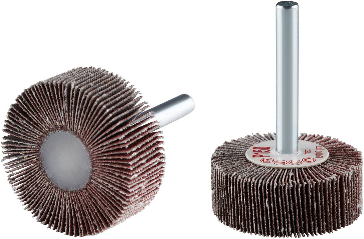 Zwei Schleiflamellenräder mit Metallstift, verwendet für die Bearbeitung von Metall- und Holzoberflächen.