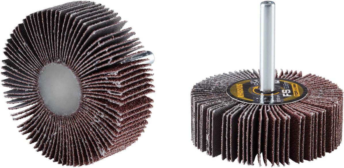 Zwei Lamellenschleifräder aus Schleifpapier an Metallachsen. Links: Seitenansicht, rechts: Vorderansicht mit markierter Achse.