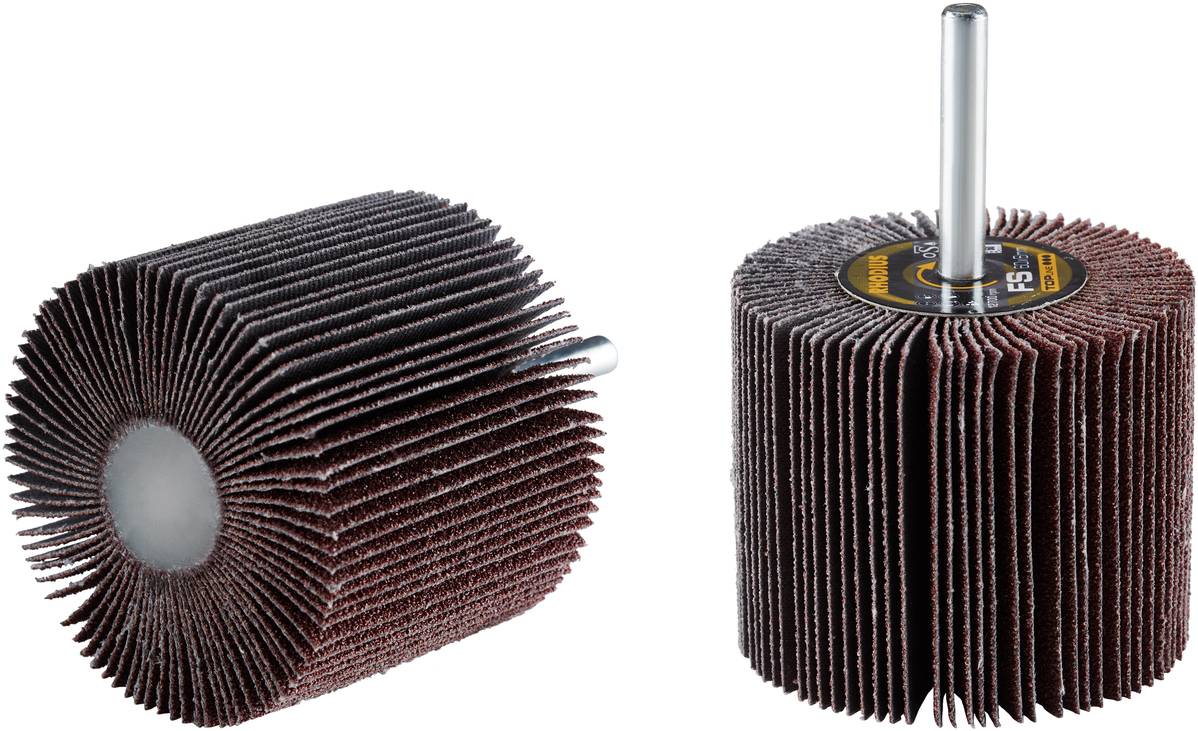 Zwei Schleifwalzen, die in unterschiedlichen Winkeln gezeigt werden, mit Aufschrift auf dem Etikett.