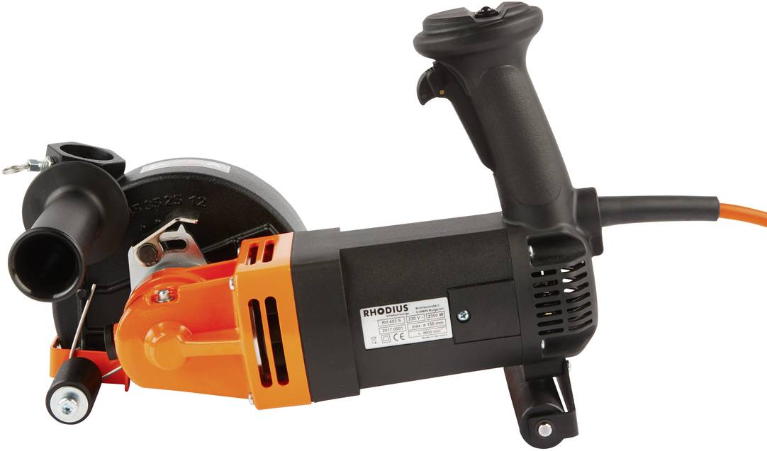 Eine orange-schwarze Winkelschleifmaschine mit ergonomischem Griff und Schutzabdeckung, für industrielle Schneidarbeiten.