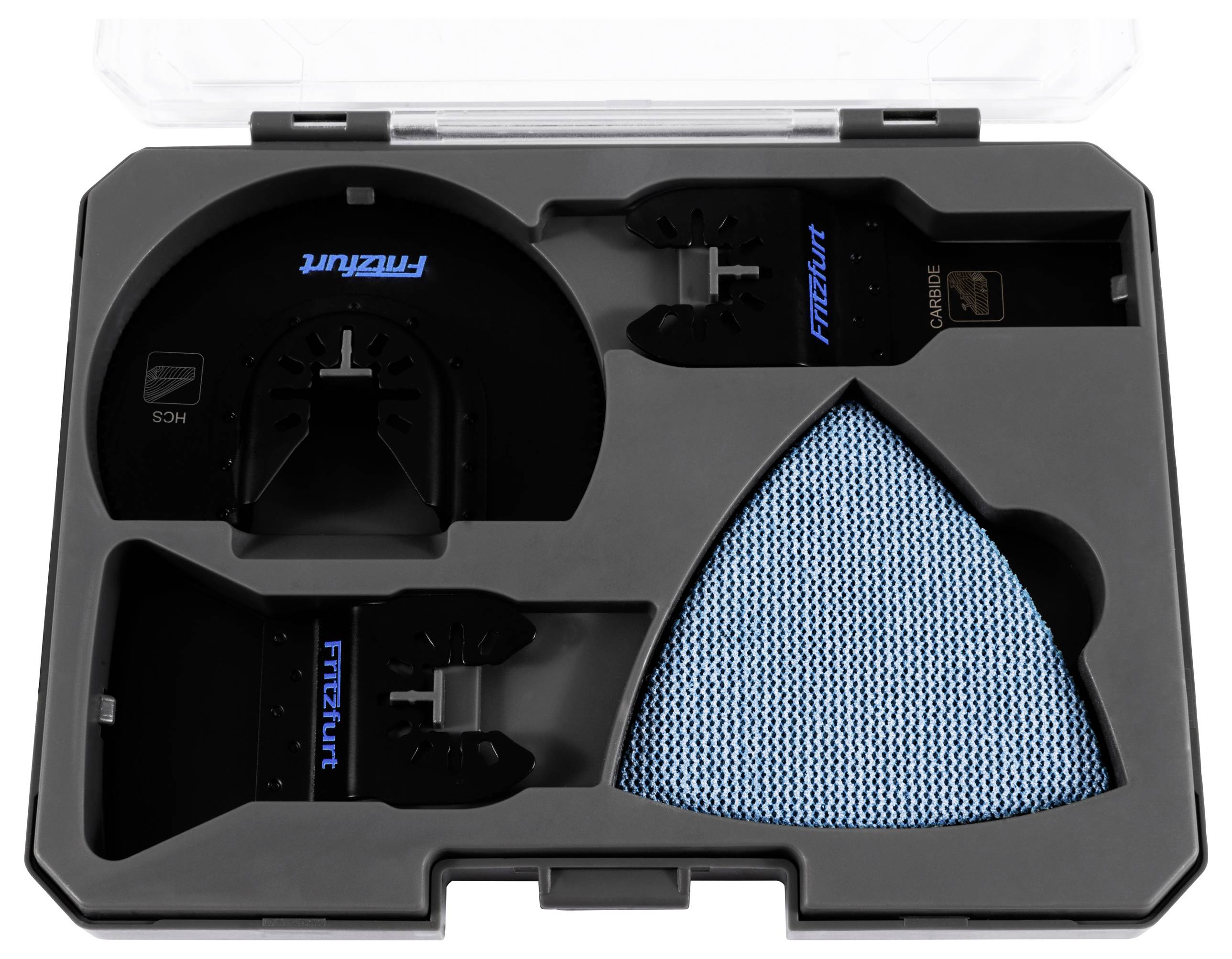 Ein schwarzer Kunststoffkoffer, der mehrere schwarze Werkzeuge und einen blauen texturierten Gegenstand in vorgesehenen Fächern enthält, mit einem transparenten Deckel.