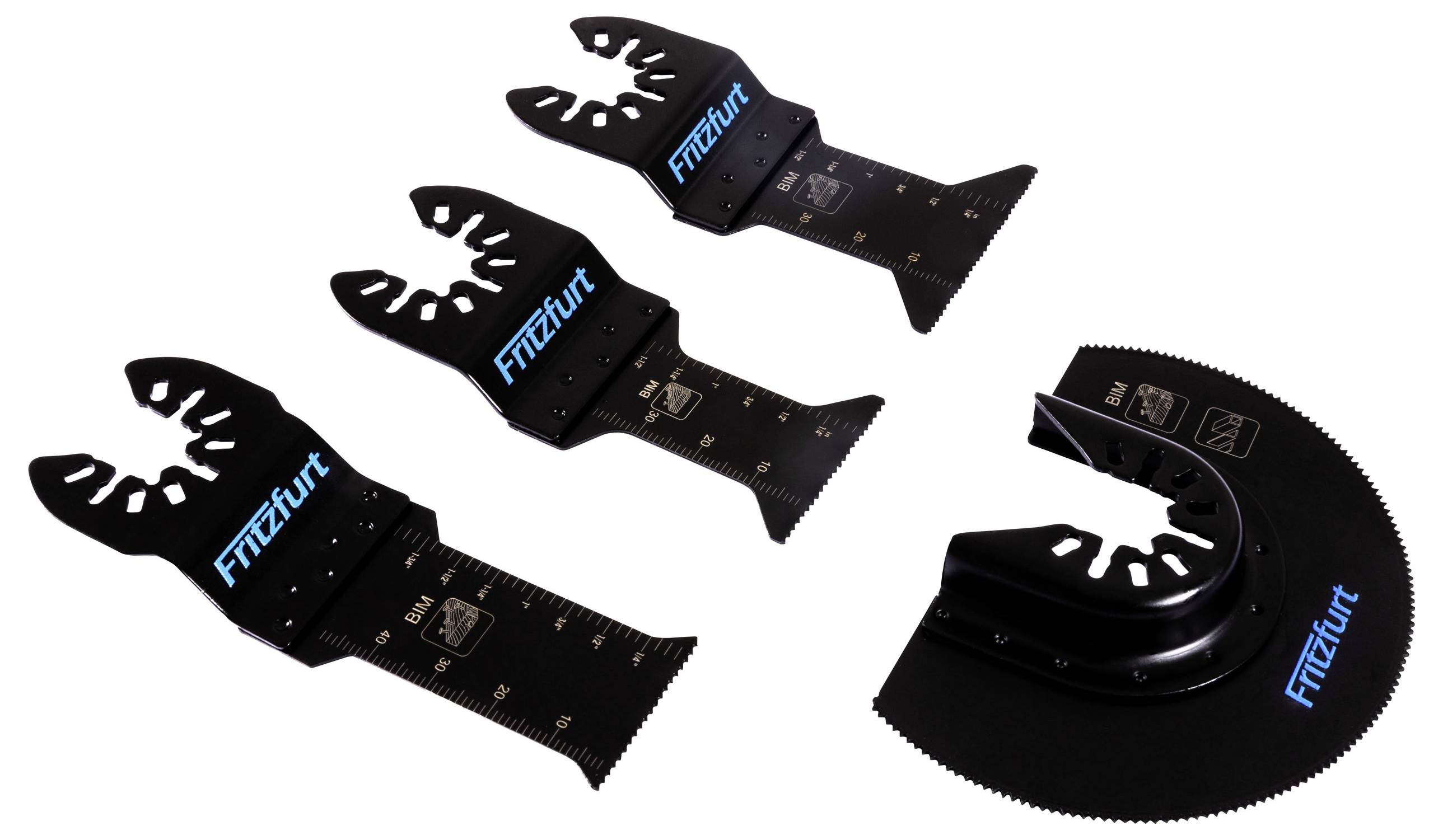 Vier schwarze Metallsägeblätter für Multifunktionswerkzeuge in verschiedenen Formen und Größen, einzeln ausgestellt und mit 'Frittfukt' beschriftet.